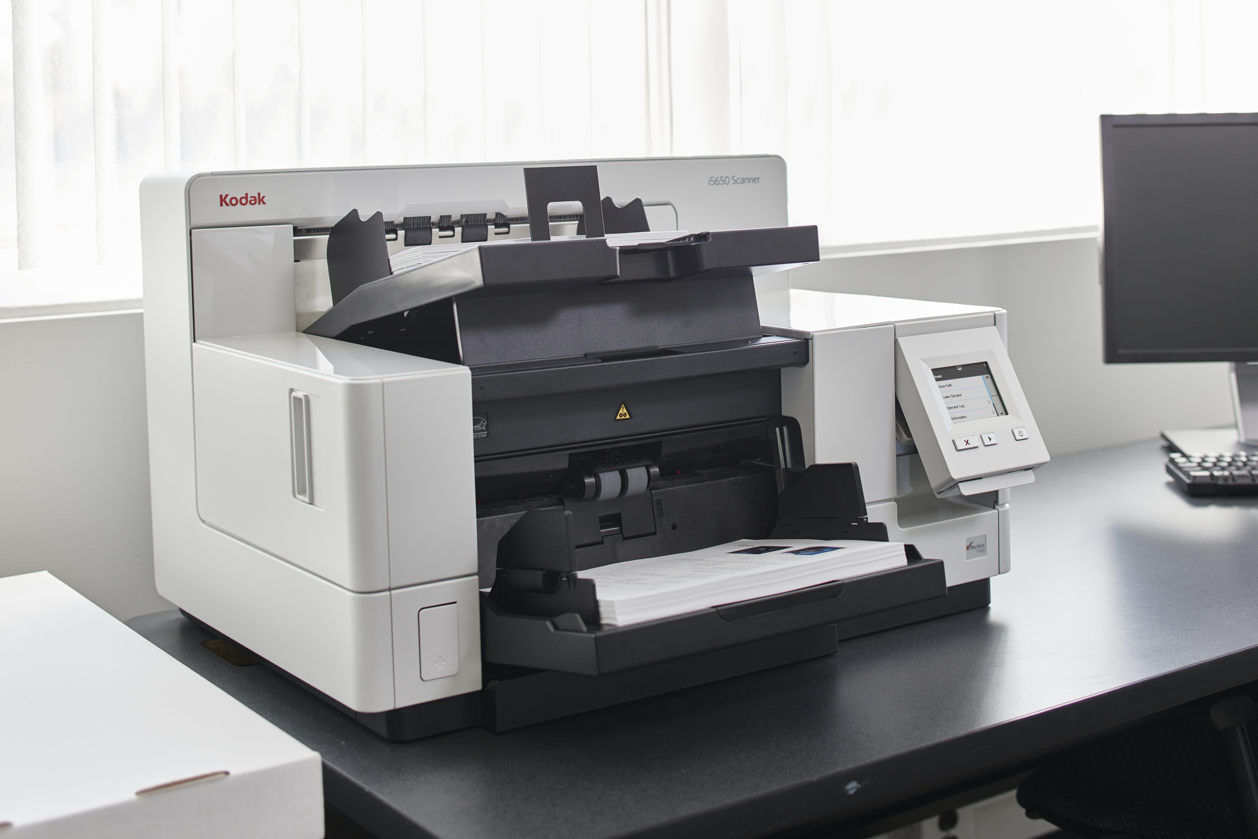Kodak i5650V - Dokumentenscanner - CCD - 304.8 x 4600 mm - 600 dpi x 600 dpi - bis zu 180 Seiten/Min