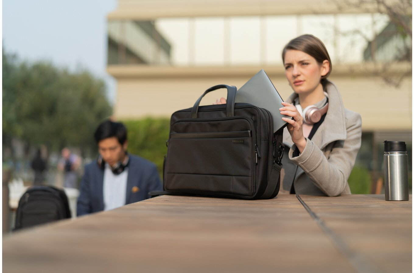 Kensington Contour 2.0 Business Briefcase - Notebook-Tasche - 39.6 cm (15.6")