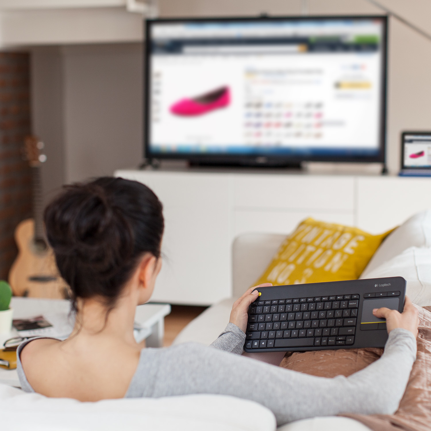 Logitech Wireless Touch Keyboard K400 Plus