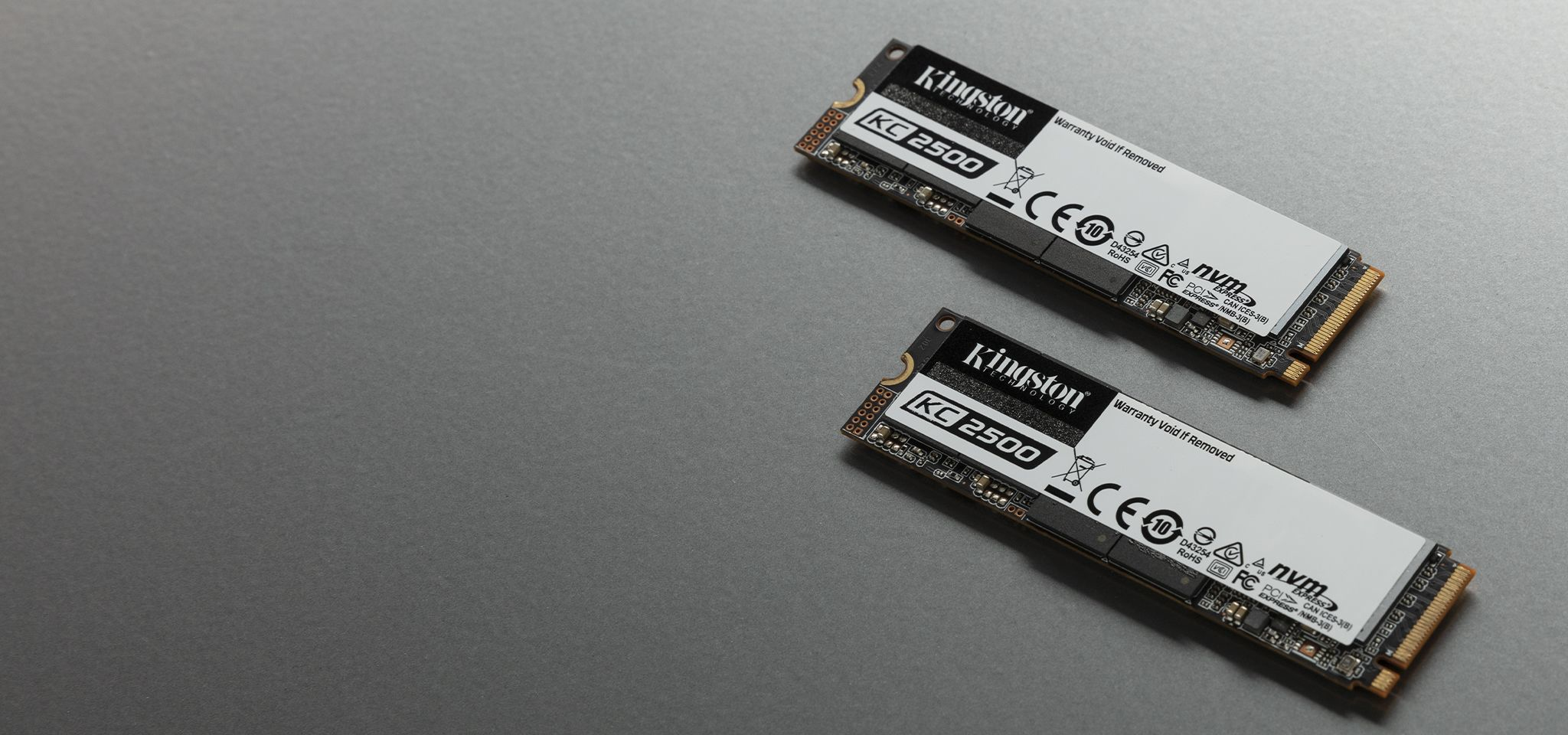 Kingston KC2500 - SSD - verschlüsselt - 2 TB - intern - M.2 2280 - PCIe 3.0 x4 (NVMe)