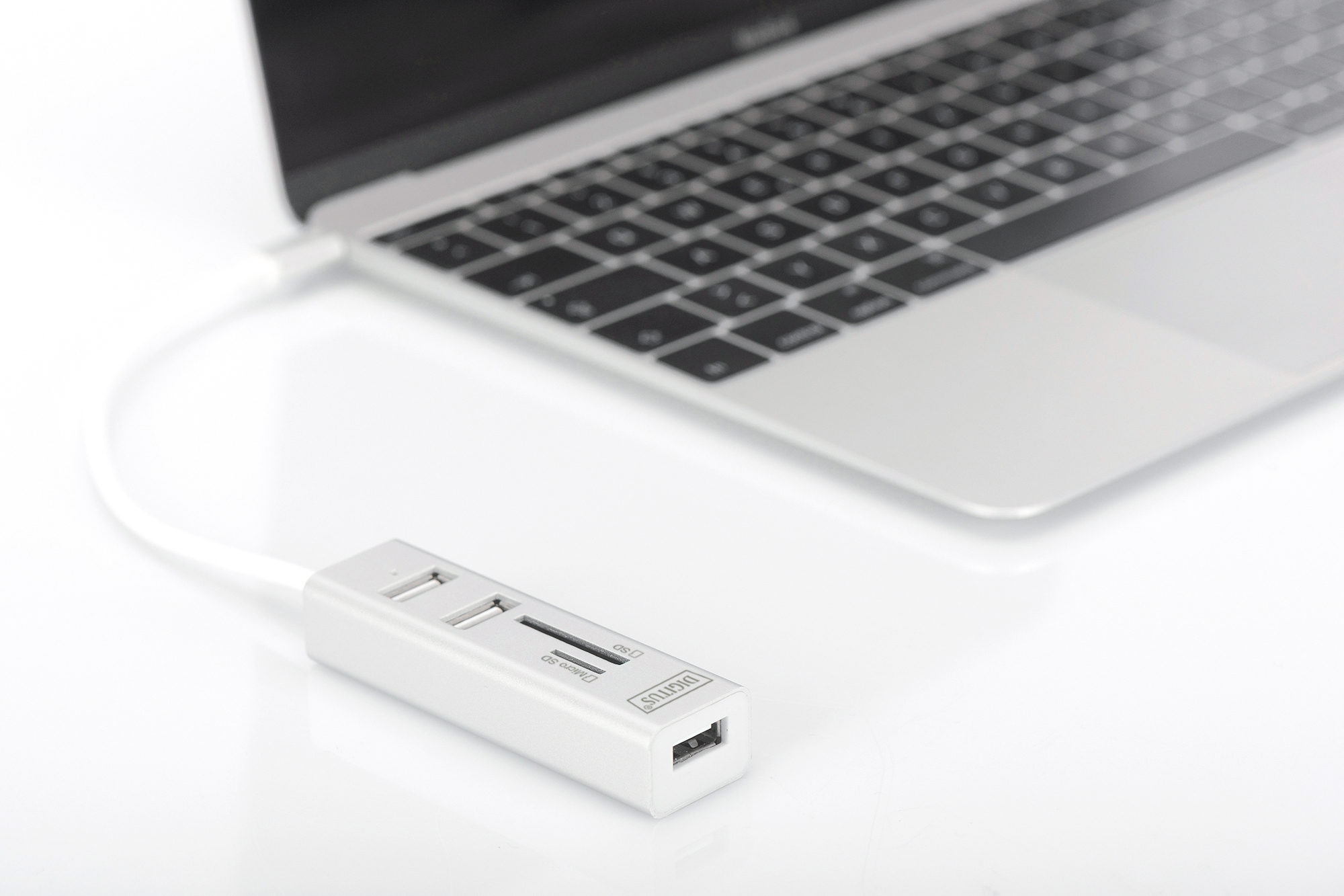 DIGITUS USB Typ-C OTG 3-Port Hub + Kartenleser