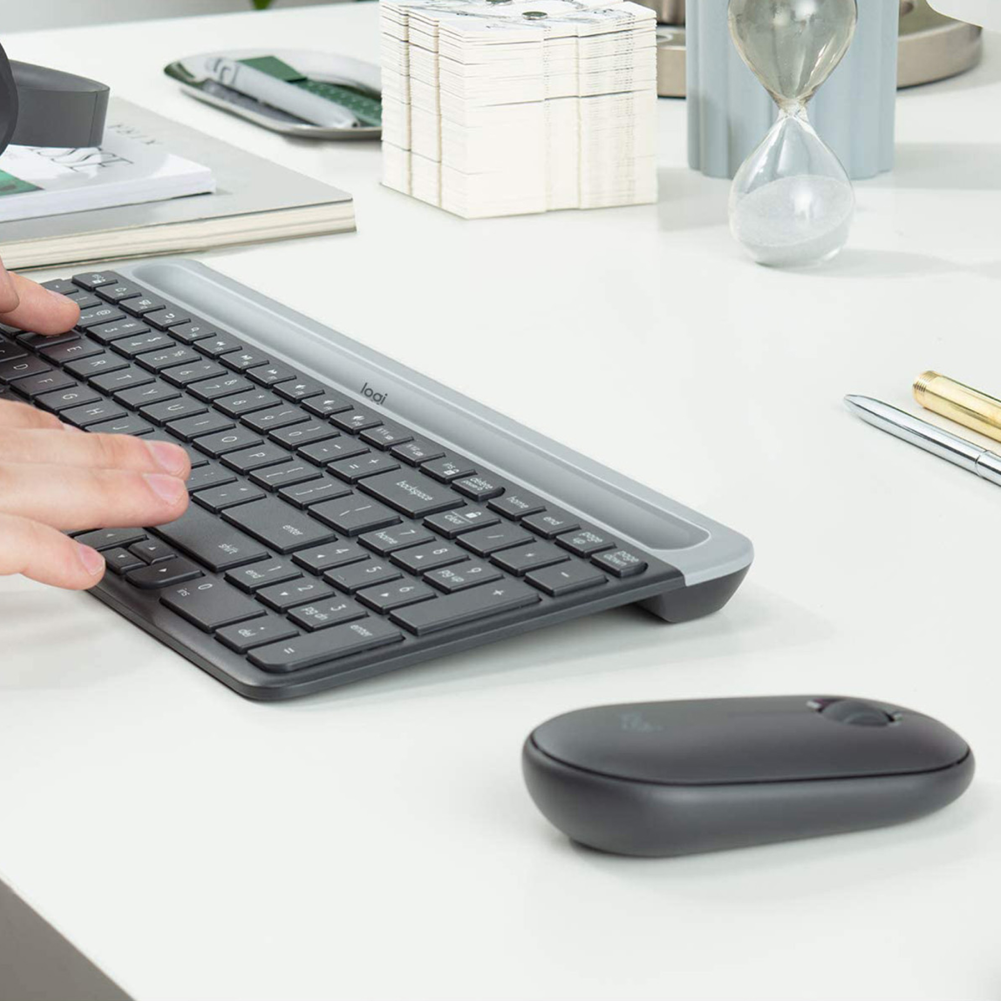 Logitech Slim Wireless Combo MK470 - Tastatur-und-Maus-Set