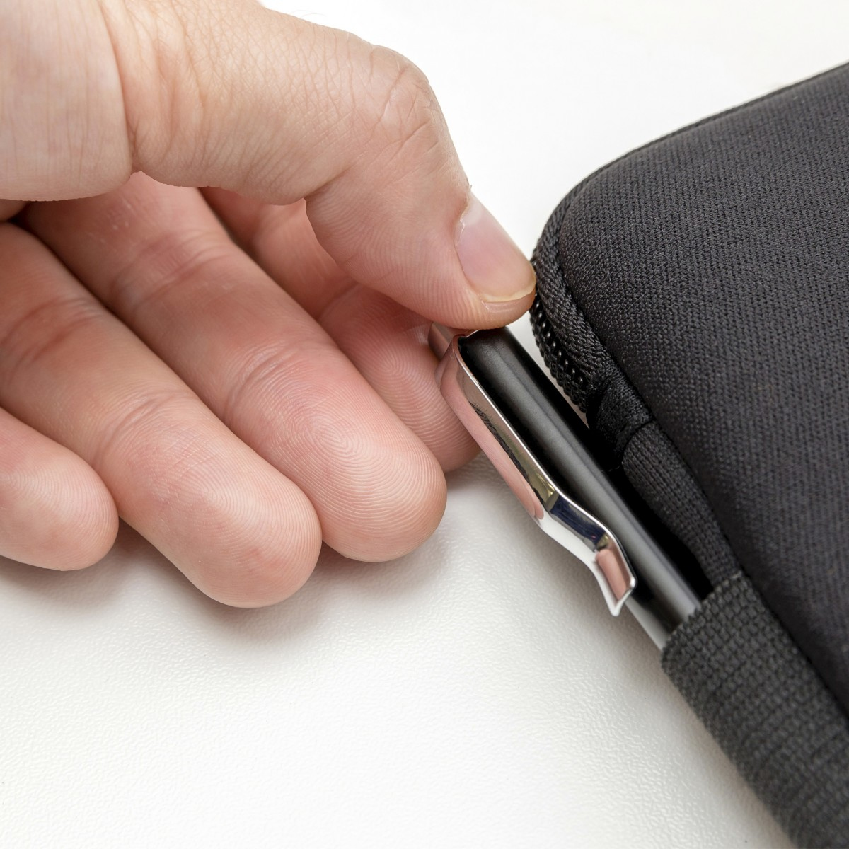 Dicota Value Sleeve 7 Kit, Schutzhülle, Jede Marke, Asus Nexus 7, Kindle Fire 2, Samsung Galaxy TM T