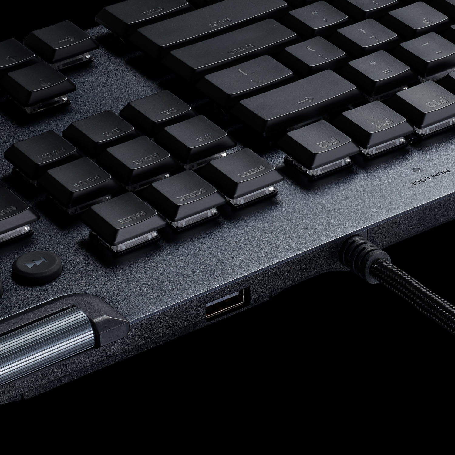 Logitech Gaming G815 - Tastatur - Hintergrundbeleuchtung
