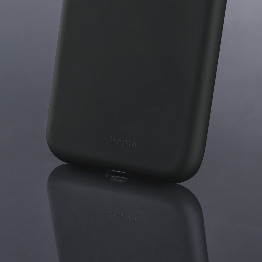Hama Finest Feel, Cover, Apple, iPhone 13, 15,5 cm (6.1 Zoll), Schwarz