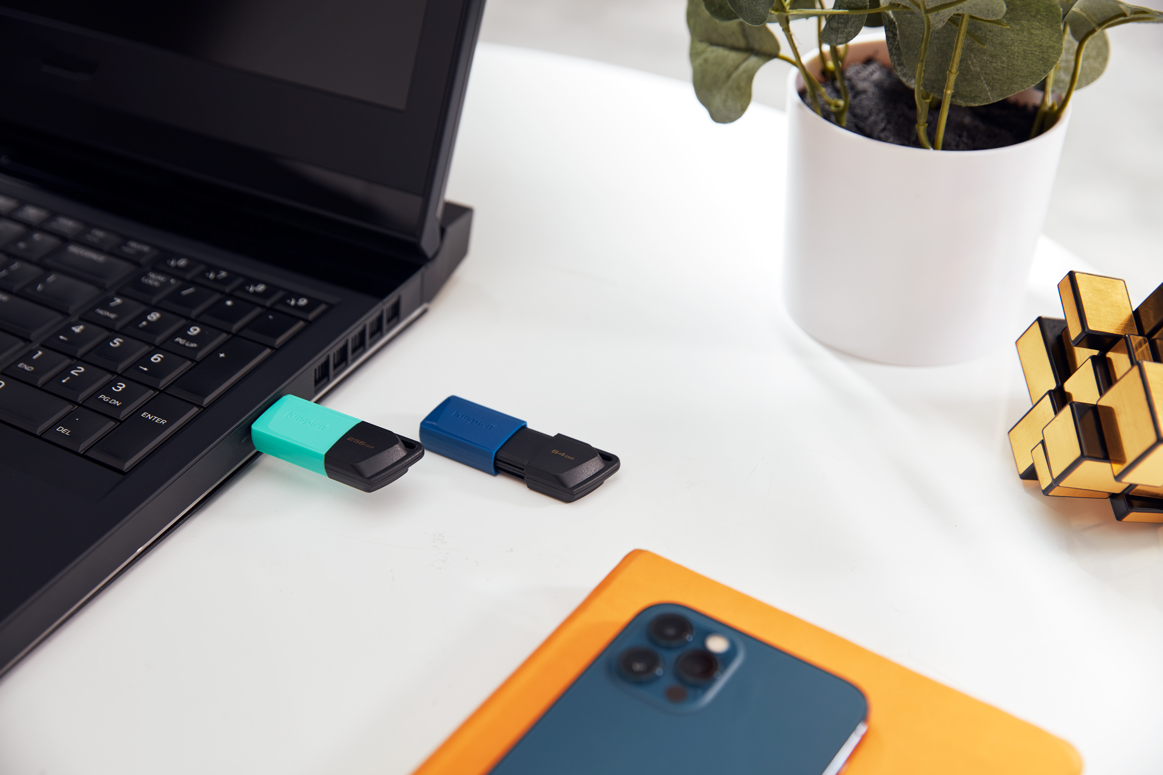 Kingston DataTraveler Exodia M - USB-Flash-Laufwerk