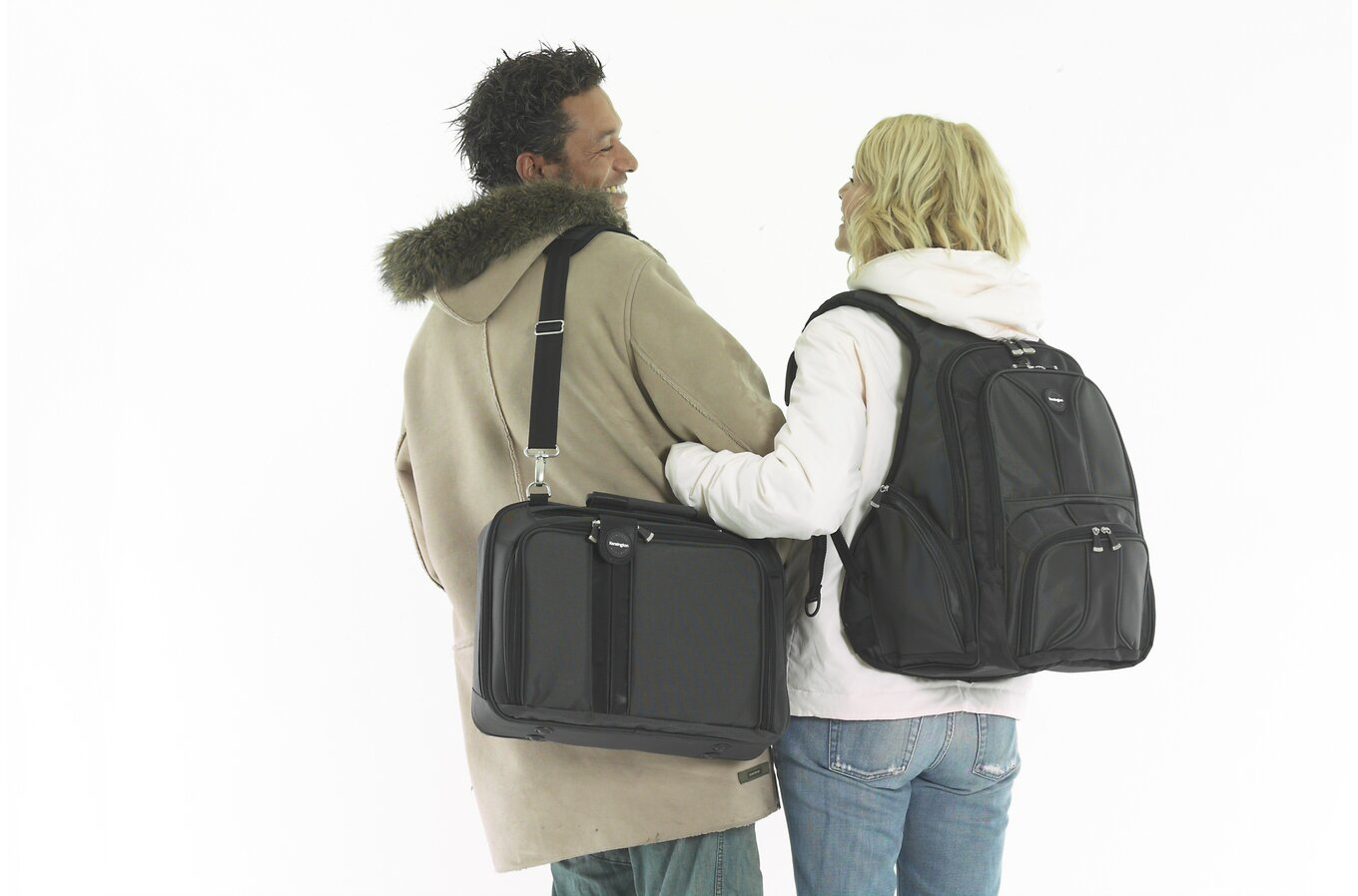 Kensington SkyRunner Contour - Notebook-Tasche - 38.1 cm (15")