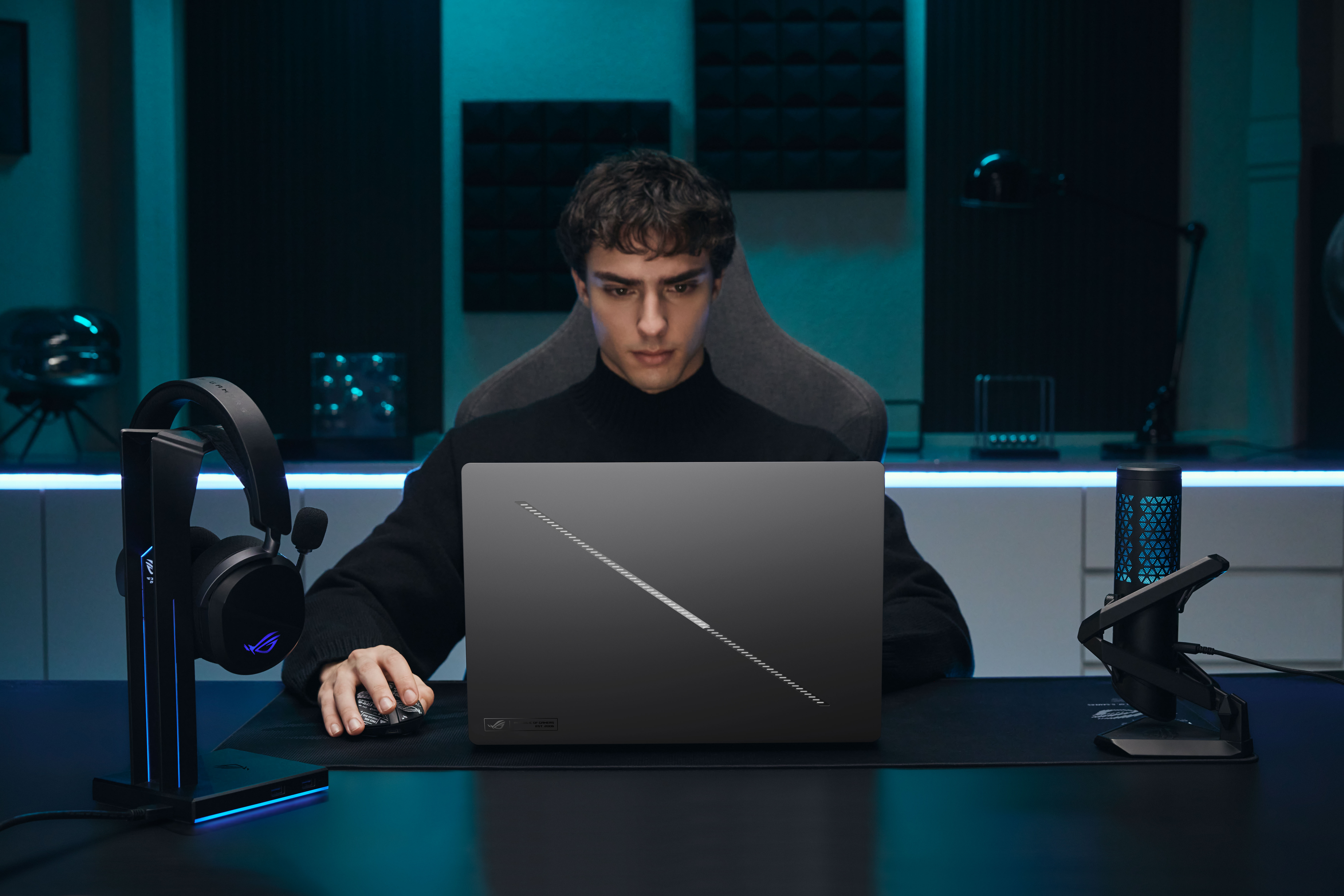 ASUS ROG Zephyrus G16 GU606AP-TB041W, 16" WQXGA OLED, Core Ultra 9 386H, 32GB, 1TB, RTX 5070, W11