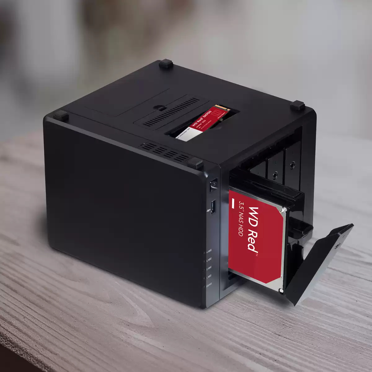 Western Digital Red SN700 NVMe NAS SSD - 0.7DWPD 2TB, M.2 2280 / M-Key / PCIe 3.0 x4
