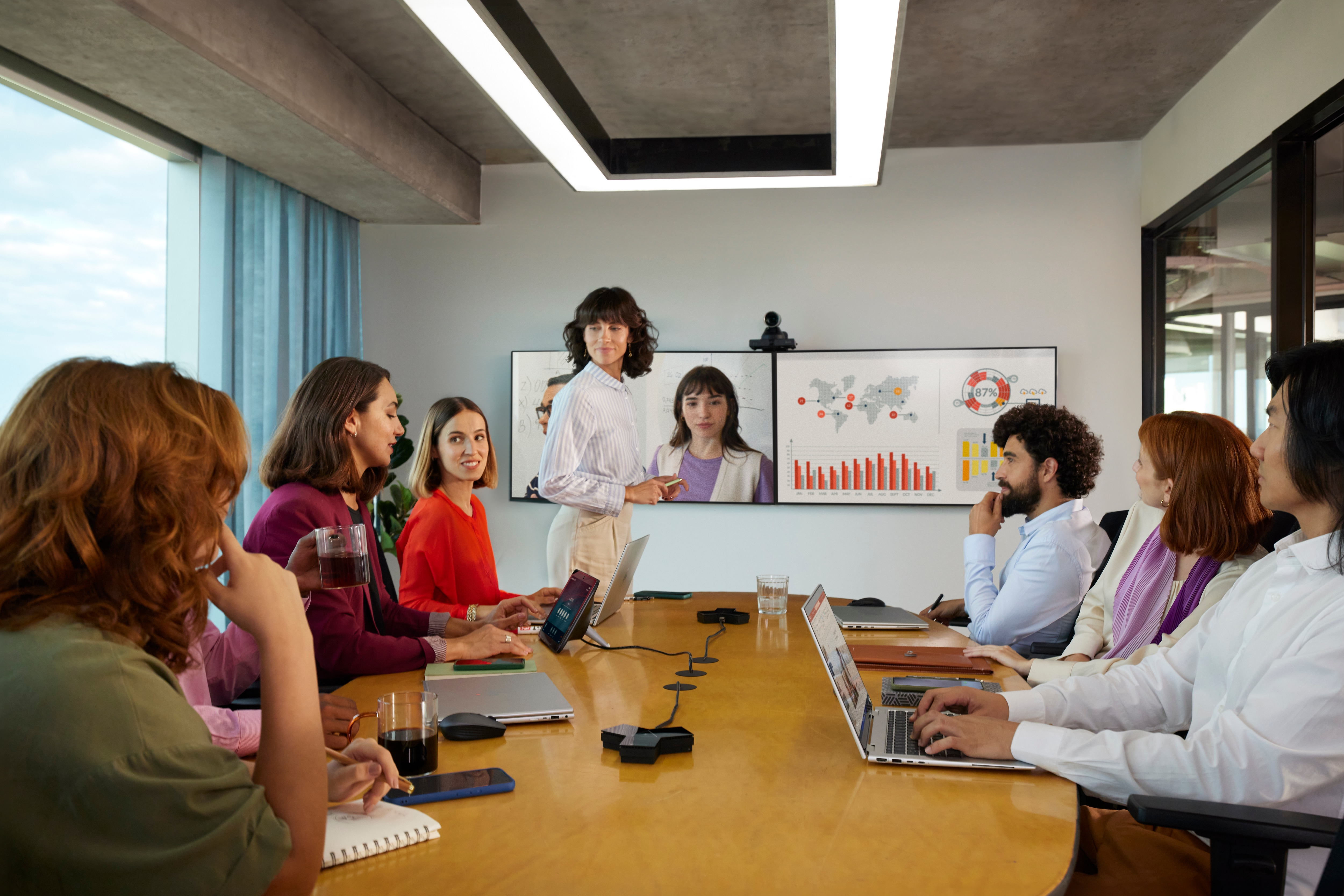 Poly HP Poly Studio E60 - Konferenzkamera - PTZ - Farbe - 2 x 8 MP - 3840 x 2160 - 4K UHD (3840 x 21