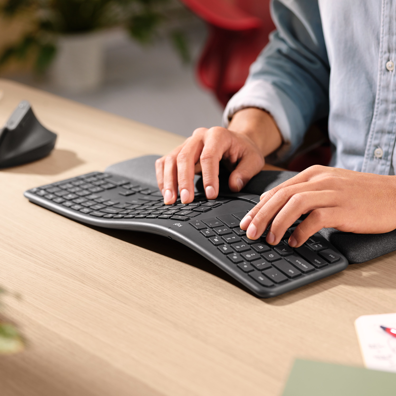 Logitech ERGO K860 - Tastatur - kabellos - 2.4