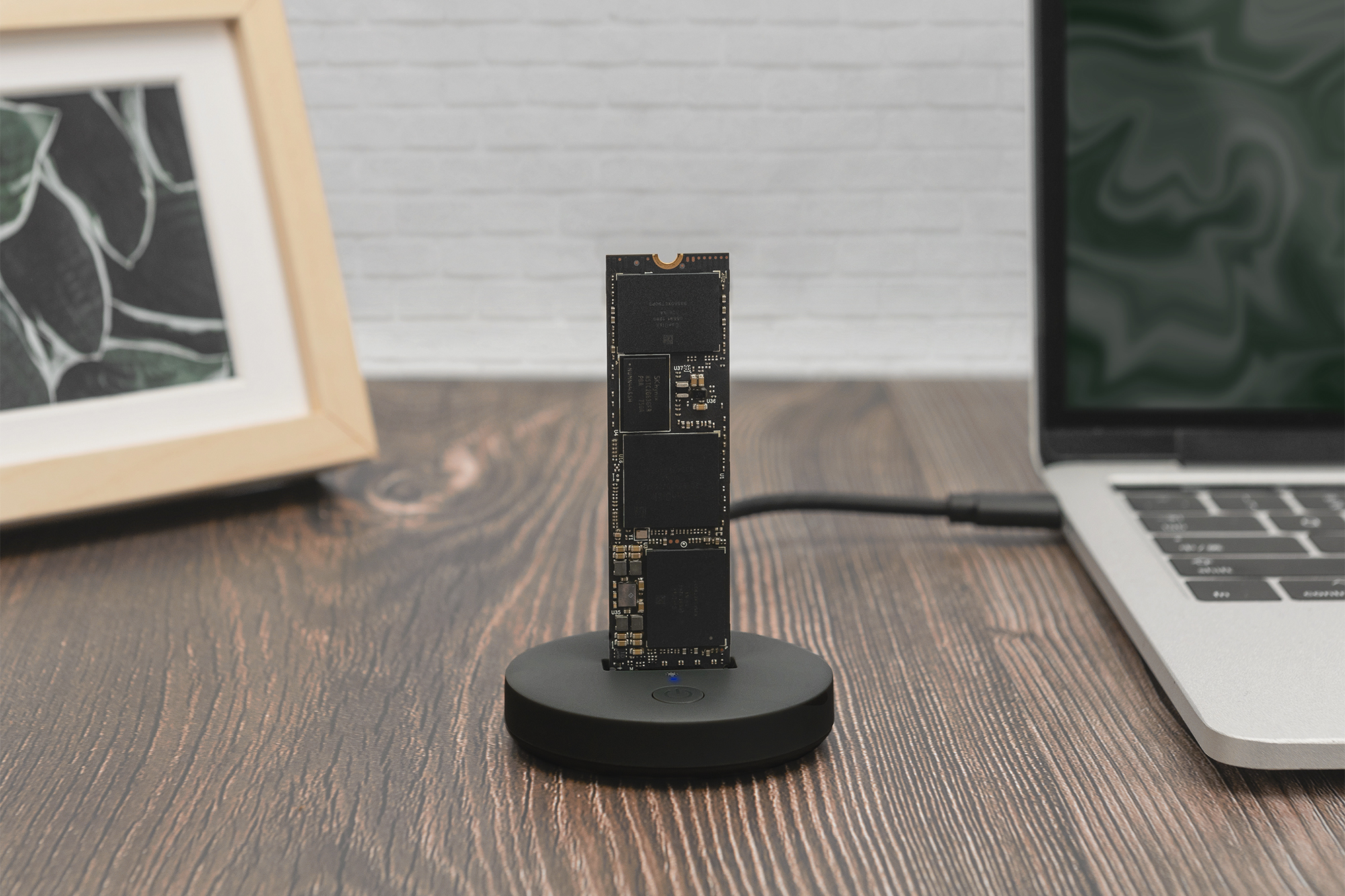 DIGITUS M.2 NVMe/SATA Docking Station