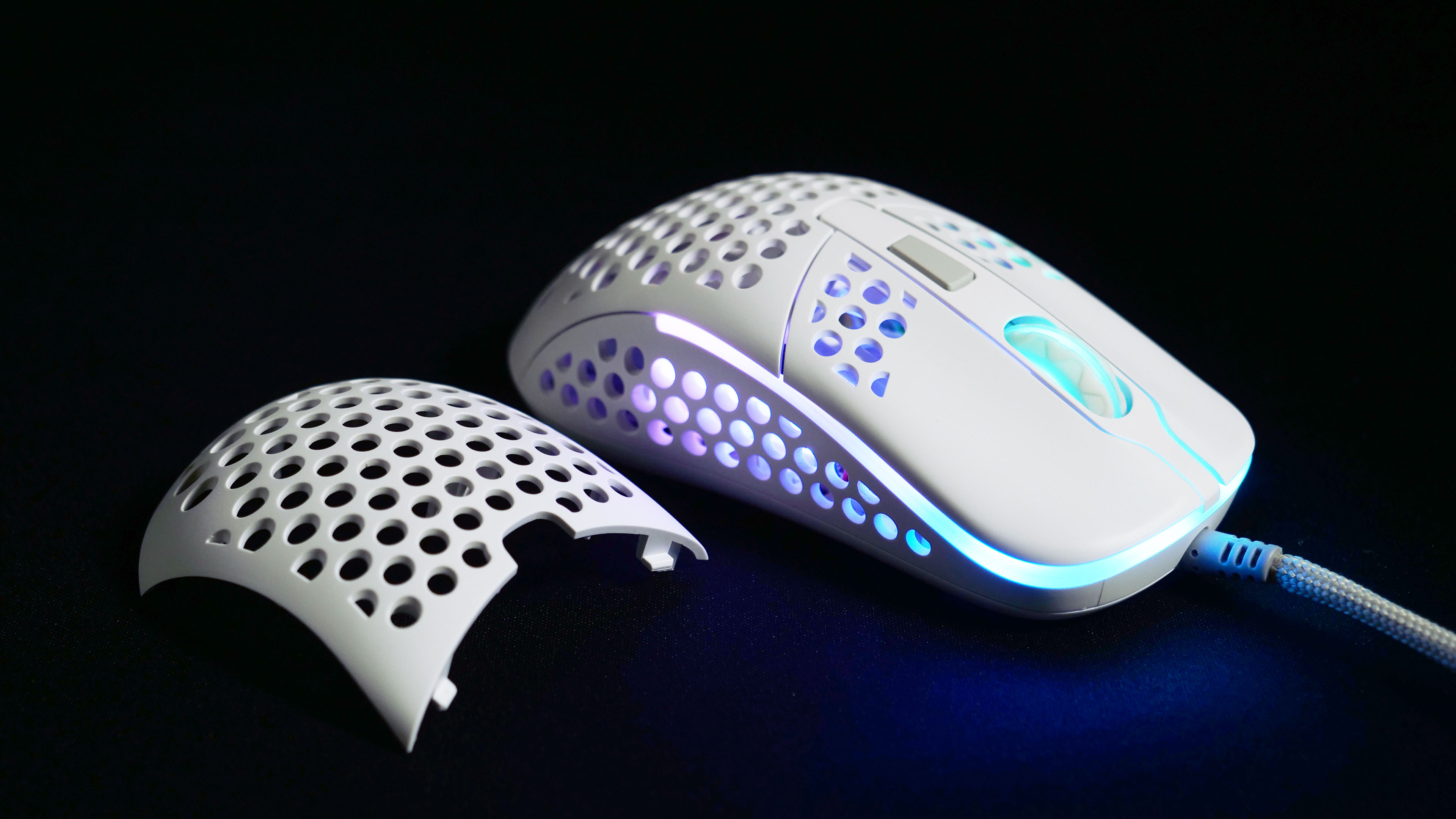 Cherry Xtrfy M42 - Maus - optisch - kabelgebunden - USB