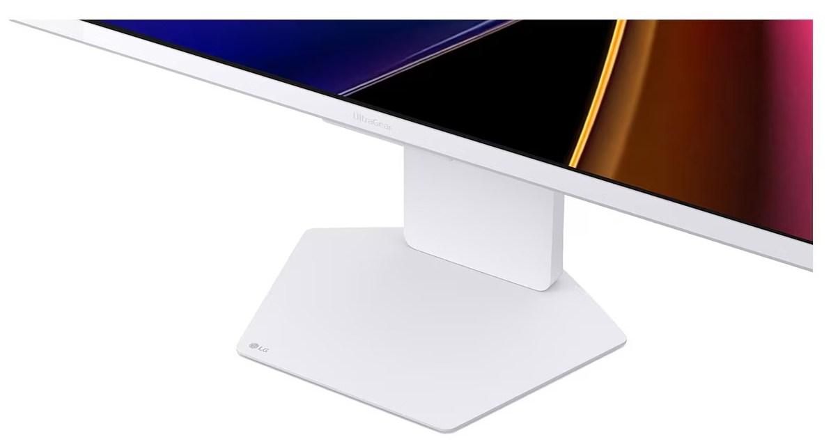 LG UltraGear 32G810SA-W Monitor 81.3cm (32") 4K UHD, IPS, 1ms, HDMI, Displayport, USB-C