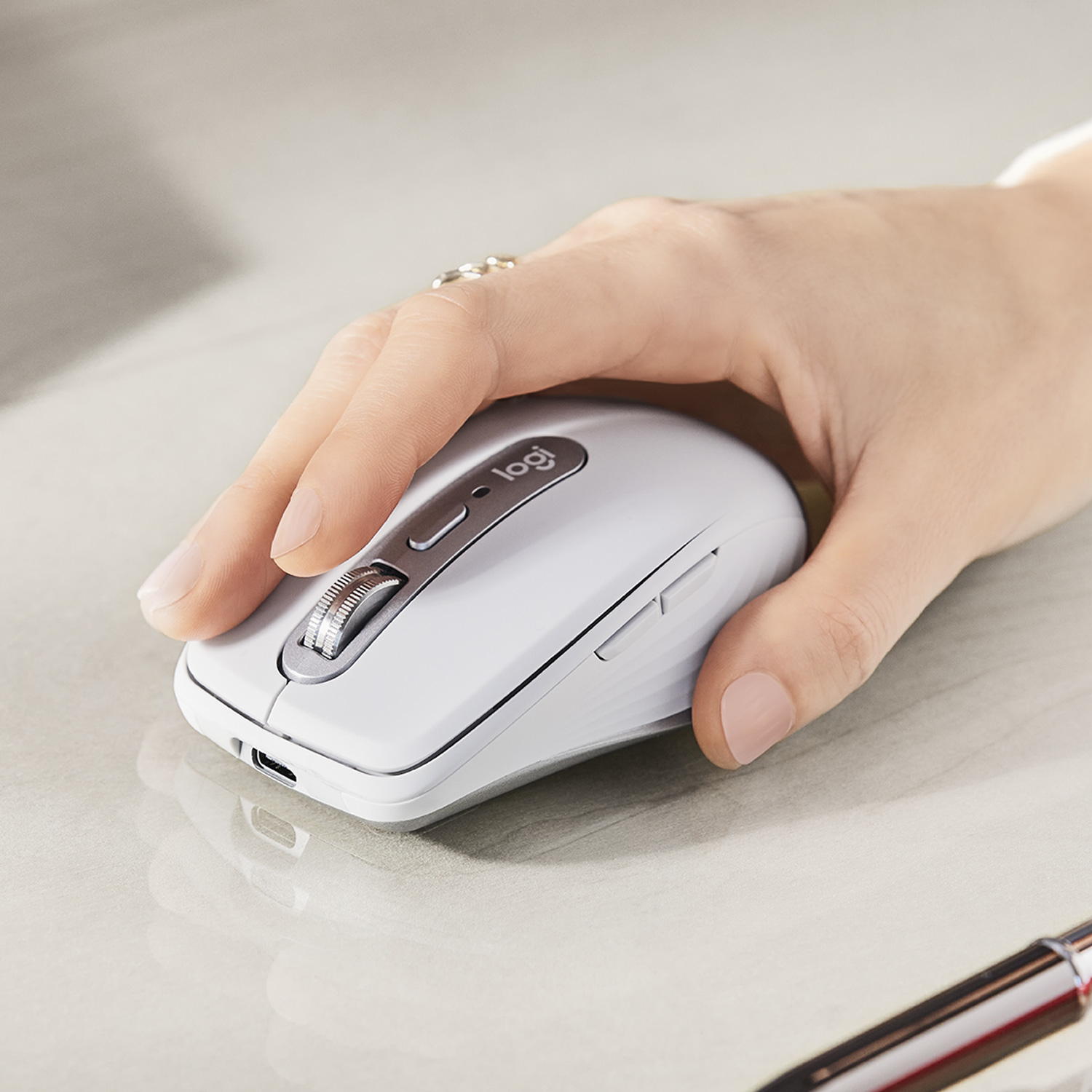 Logitech MX Anywhere 3 for Mac - Maus - Laser - 6 Tasten - kabellos - Bluetooth - kabelloser Empfäng