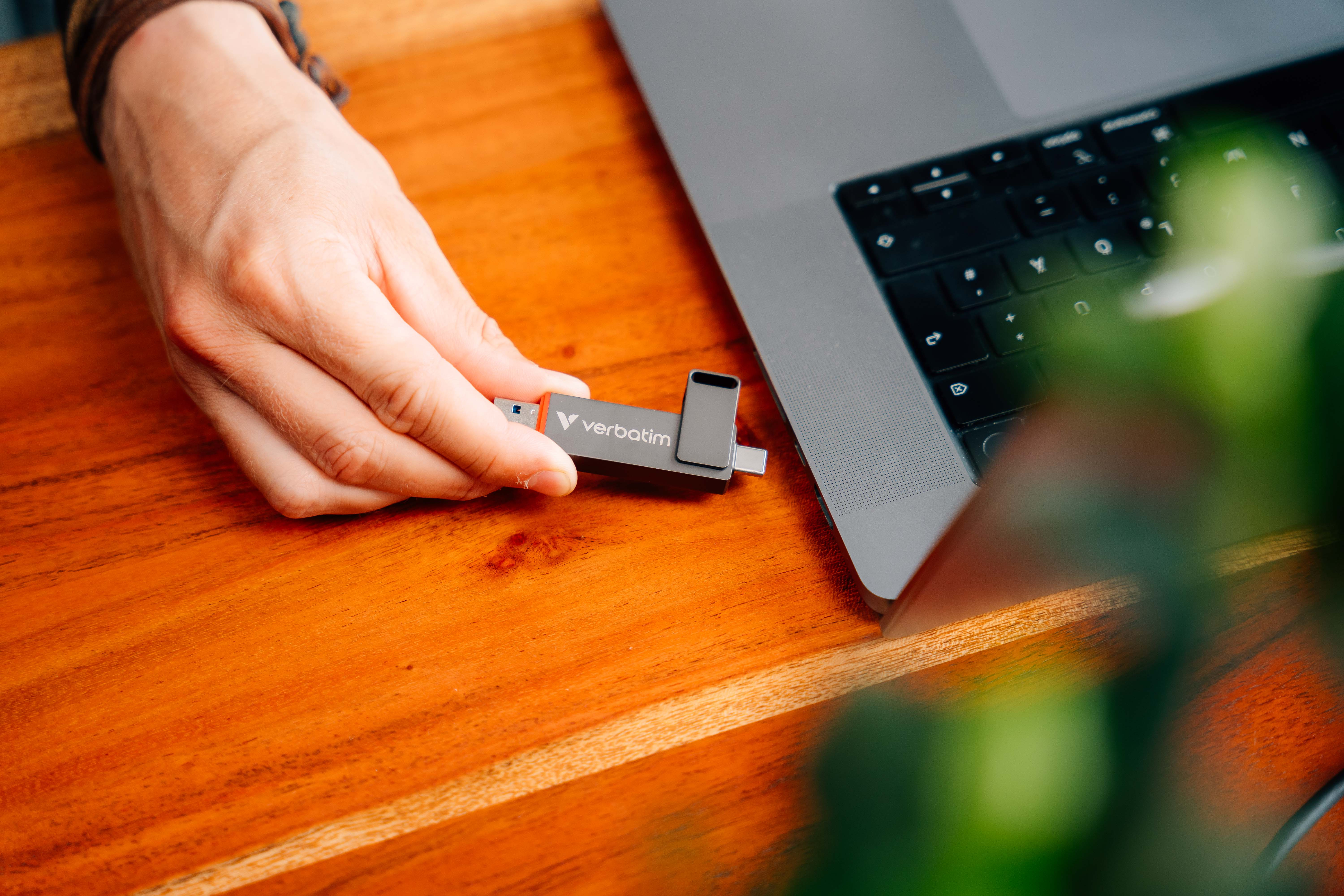 Verbatim Dual QuickStick - USB-Flash-Laufwerk