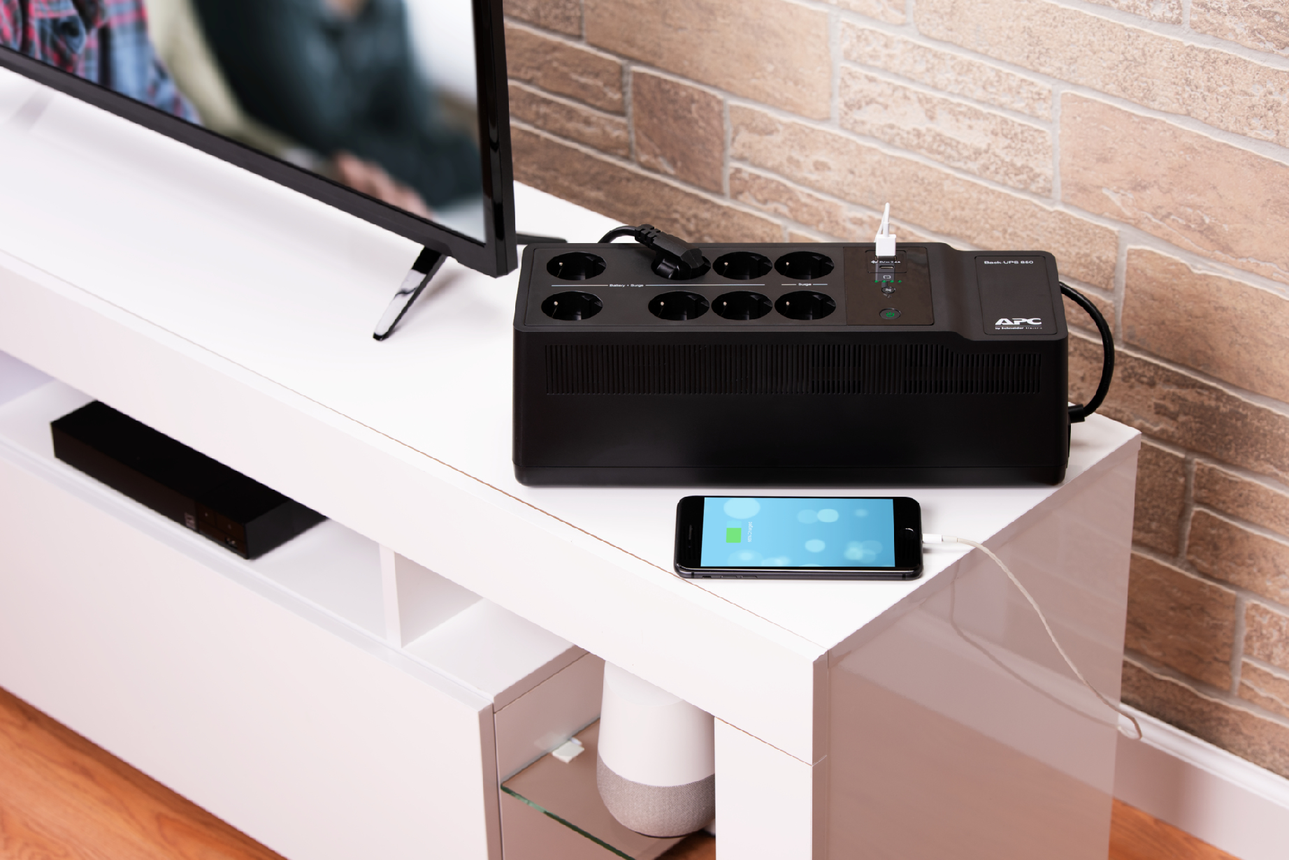 APC BE850G2-GR Back-UPS, 850VA, Steckdosenleiste, 8x Schuko, USB