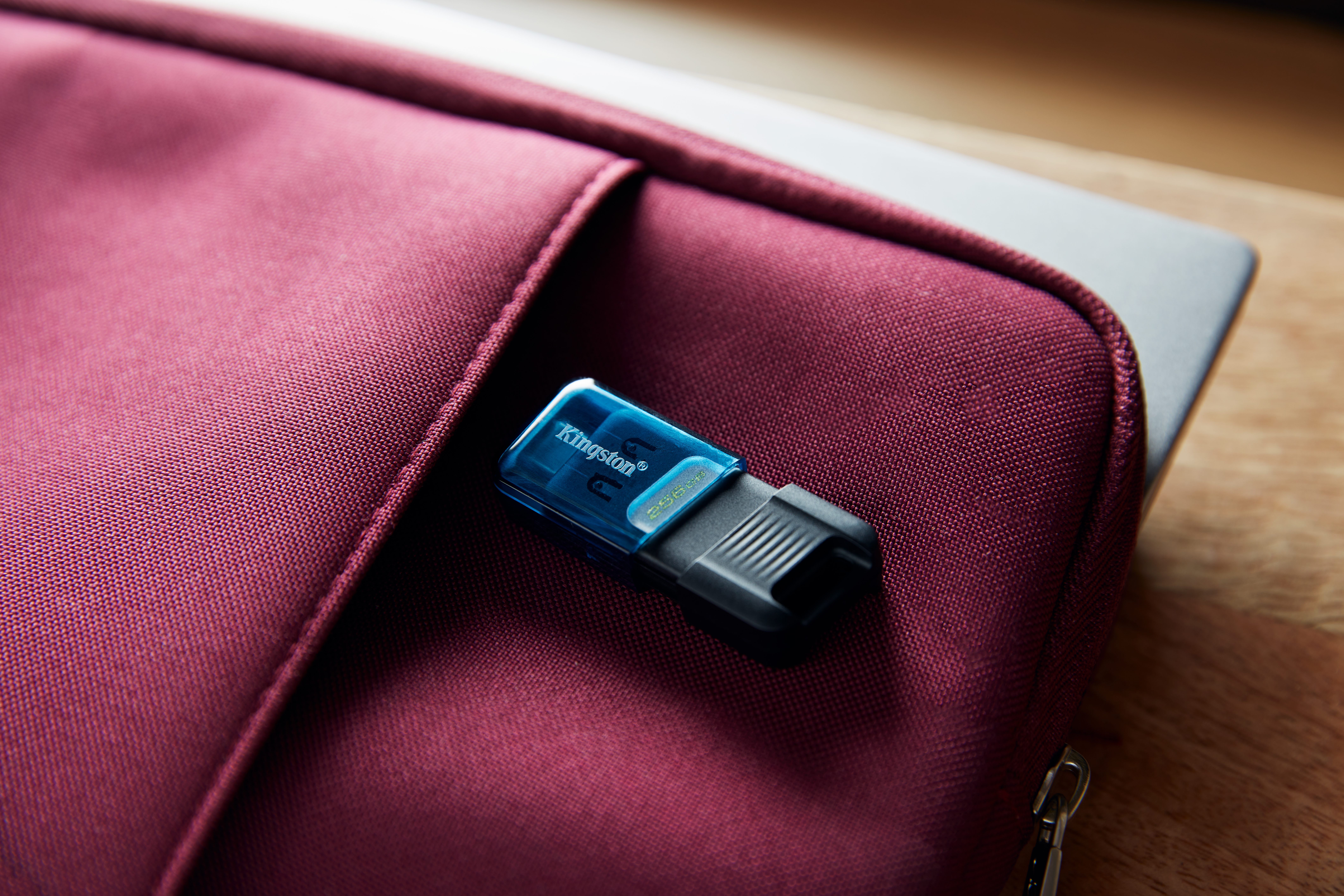 Kingston DataTraveler 80 M - USB-Flash-Laufwerk
