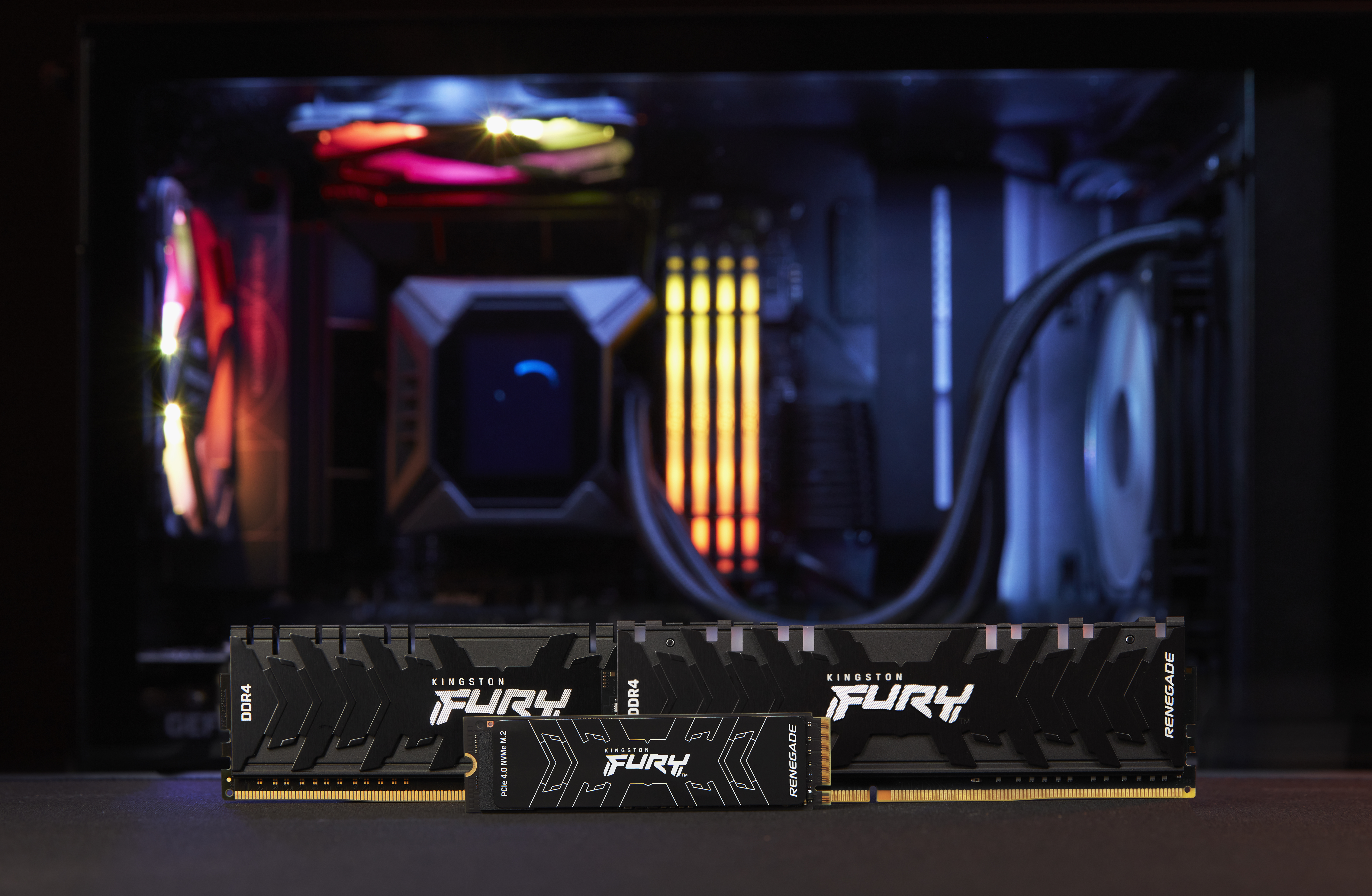 Kingston FURY RENEGADE SSD 500GB, M.2 2280 / M-Key / PCIe 4.0 x4, Kühlkörper