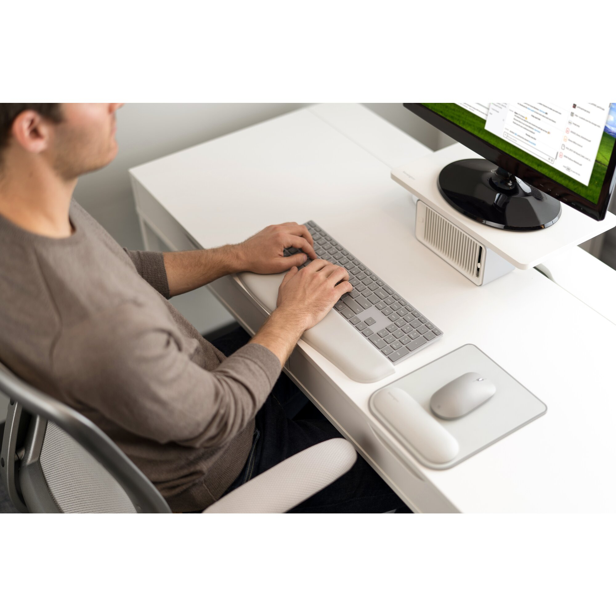 Kensington ErgoSoft? Mauspad mit Handgelenkauflage für Standardmäuse, Grau, Einfarbig, Kunstleder, G