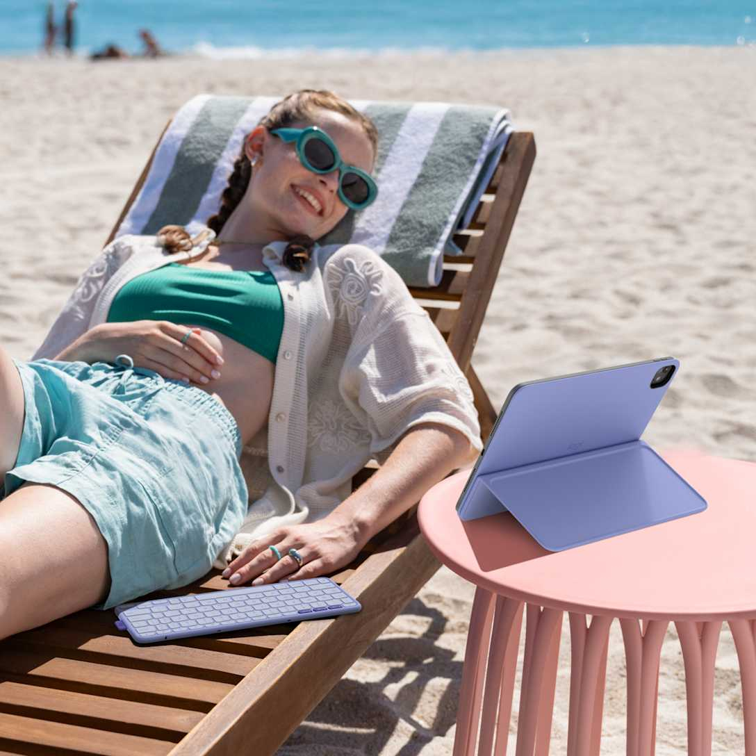 Logitech Flip Folio - Tastatur und Foliohülle - full size - kabellos - Bluetooth 5.1 LE - AZERTY - F