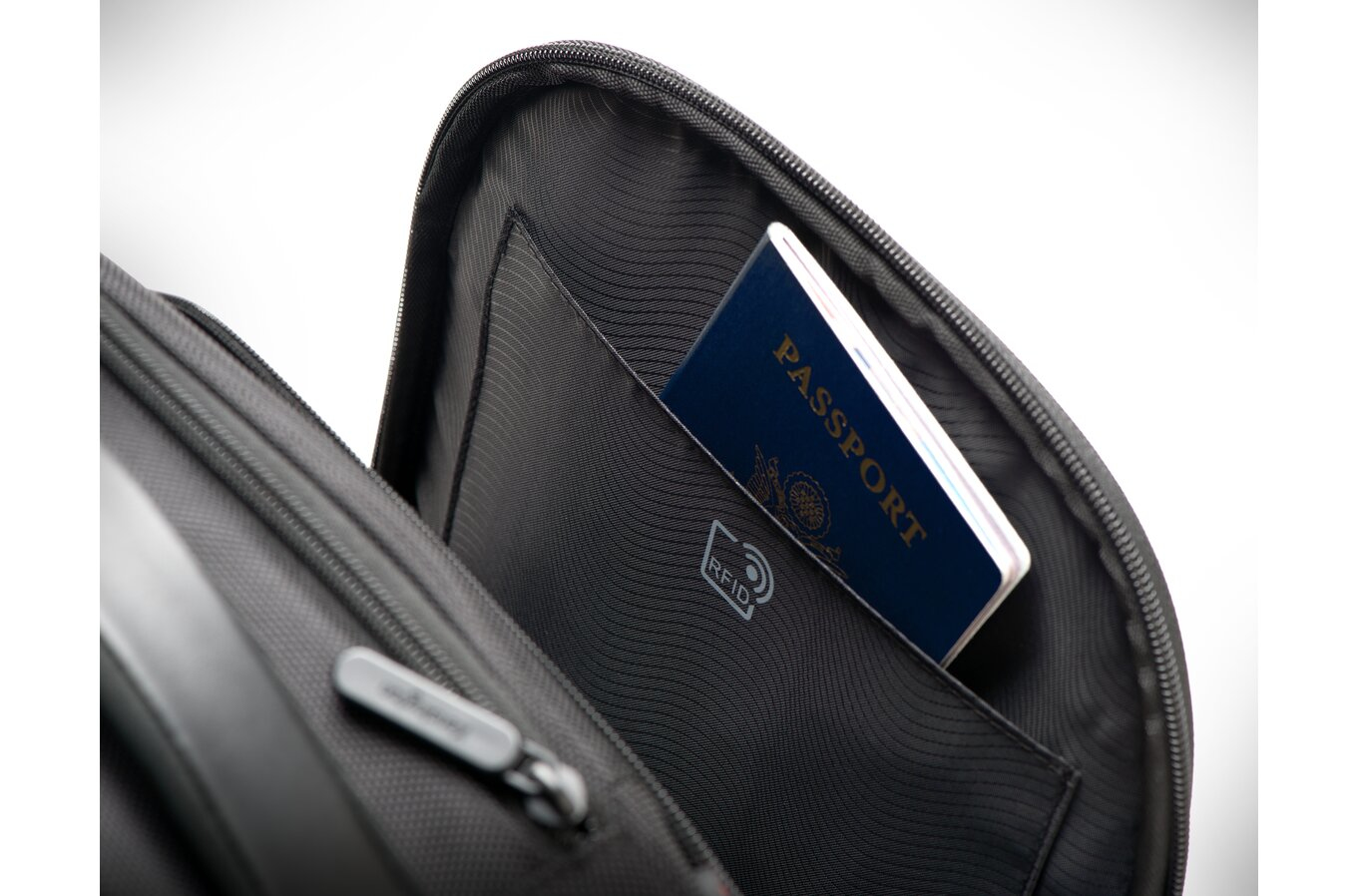 Kensington Contour 2.0 Executive - Notebook-Rucksack - 35.6 cm (14")