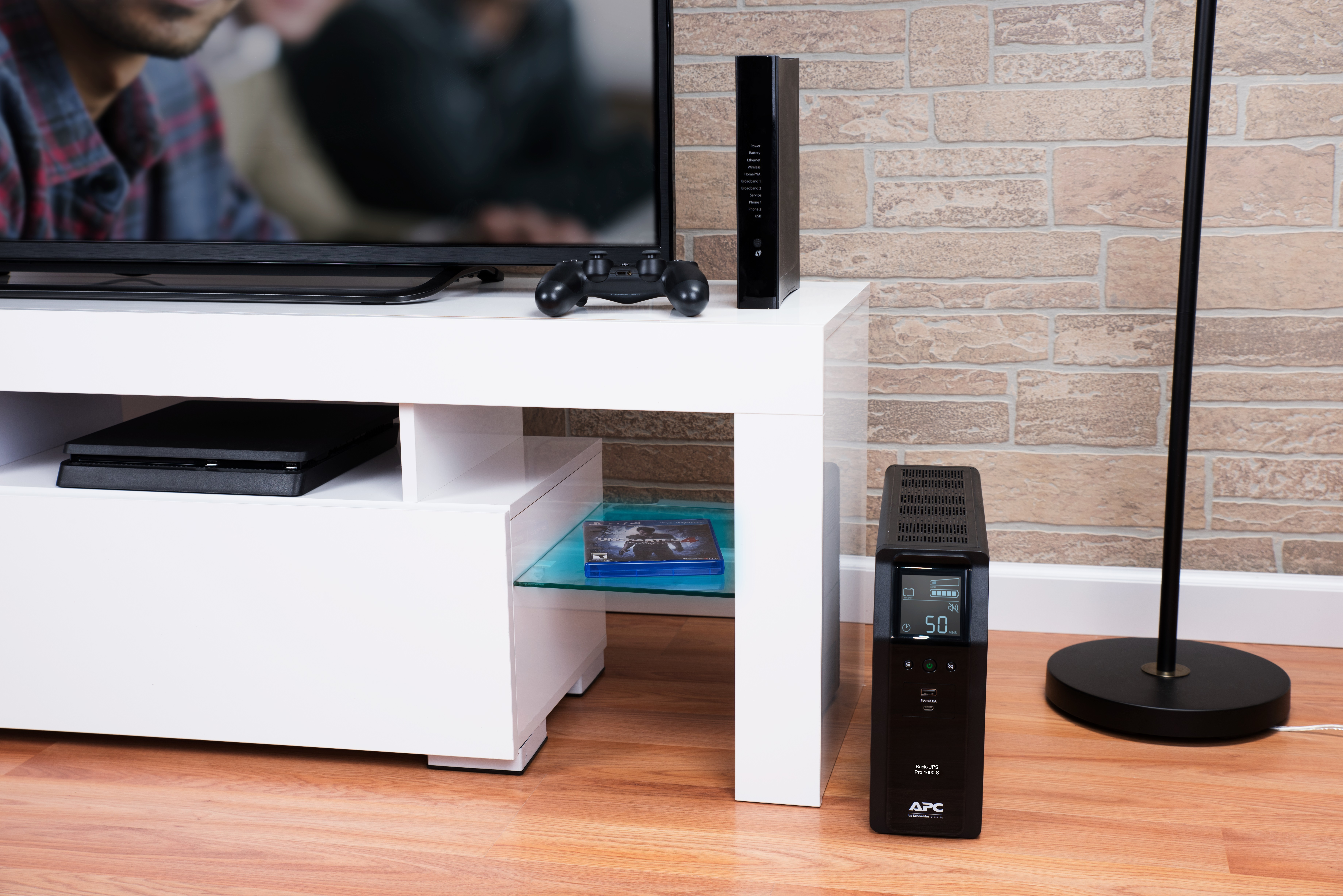 APC Back-UPS Pro BR1600SI - USV - Wechselstrom