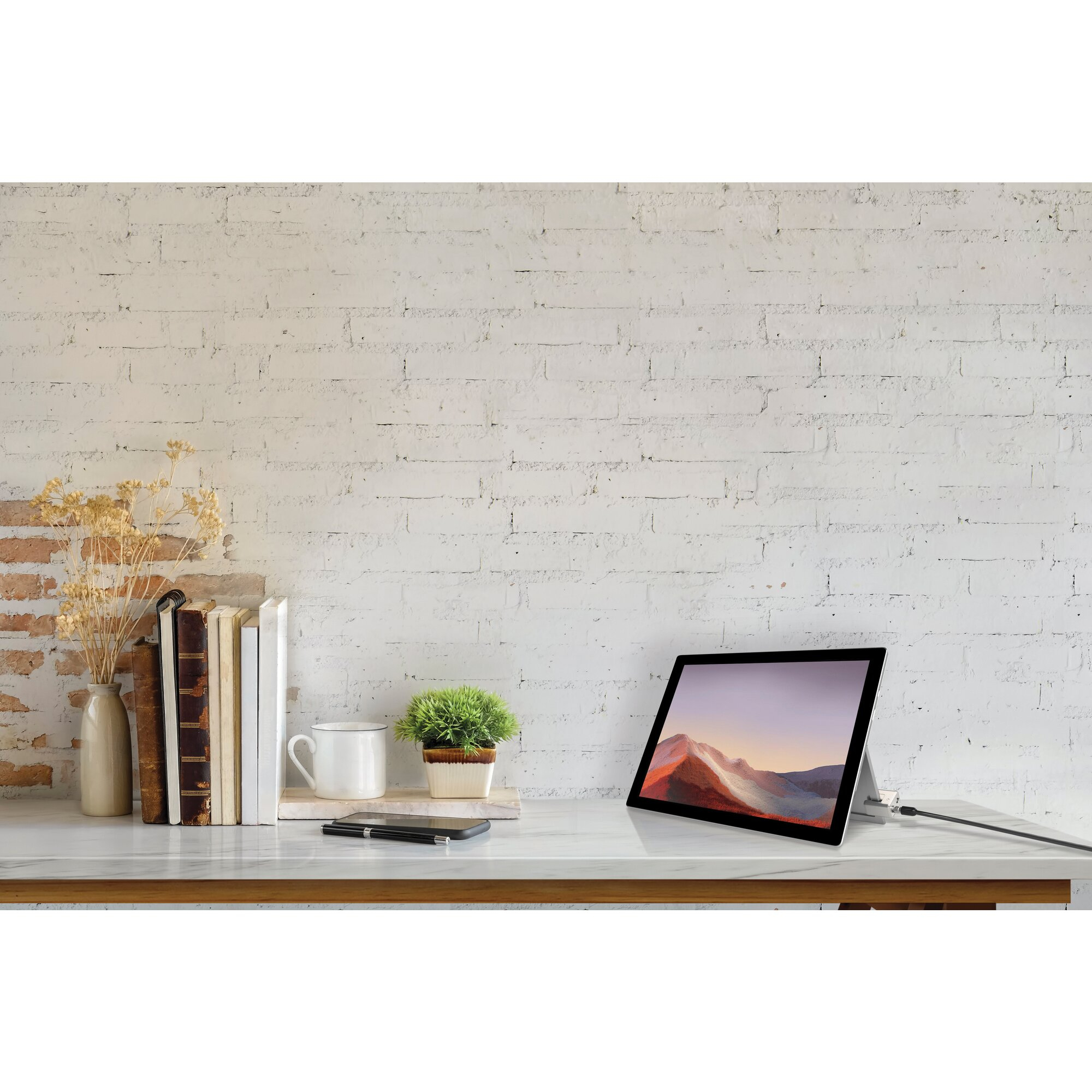 Kensington Sicherheitskabelschloss - 1.8 m - für Microsoft Surface Go, Go 2, Go 3, Pro (Mitte 2017)