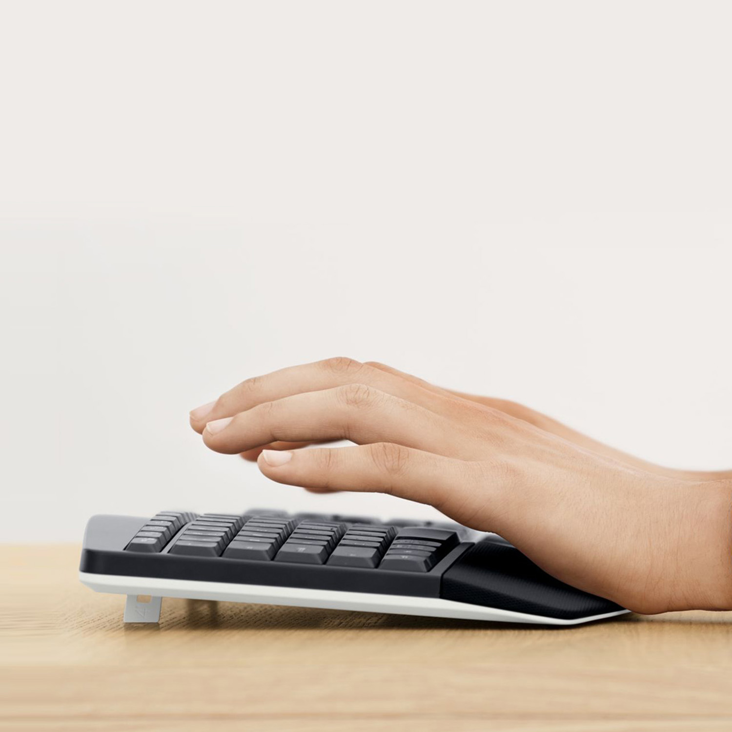 Logitech Wireless Combo MK850 Performance, USB/Bluetooth, DE
