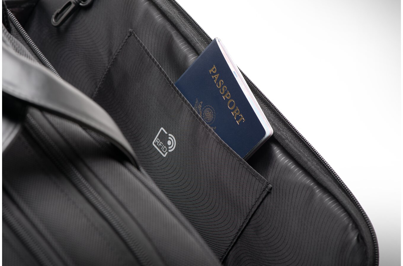 Kensington Contour 2.0 Business Briefcase - Notebook-Tasche - 39.6 cm (15.6")