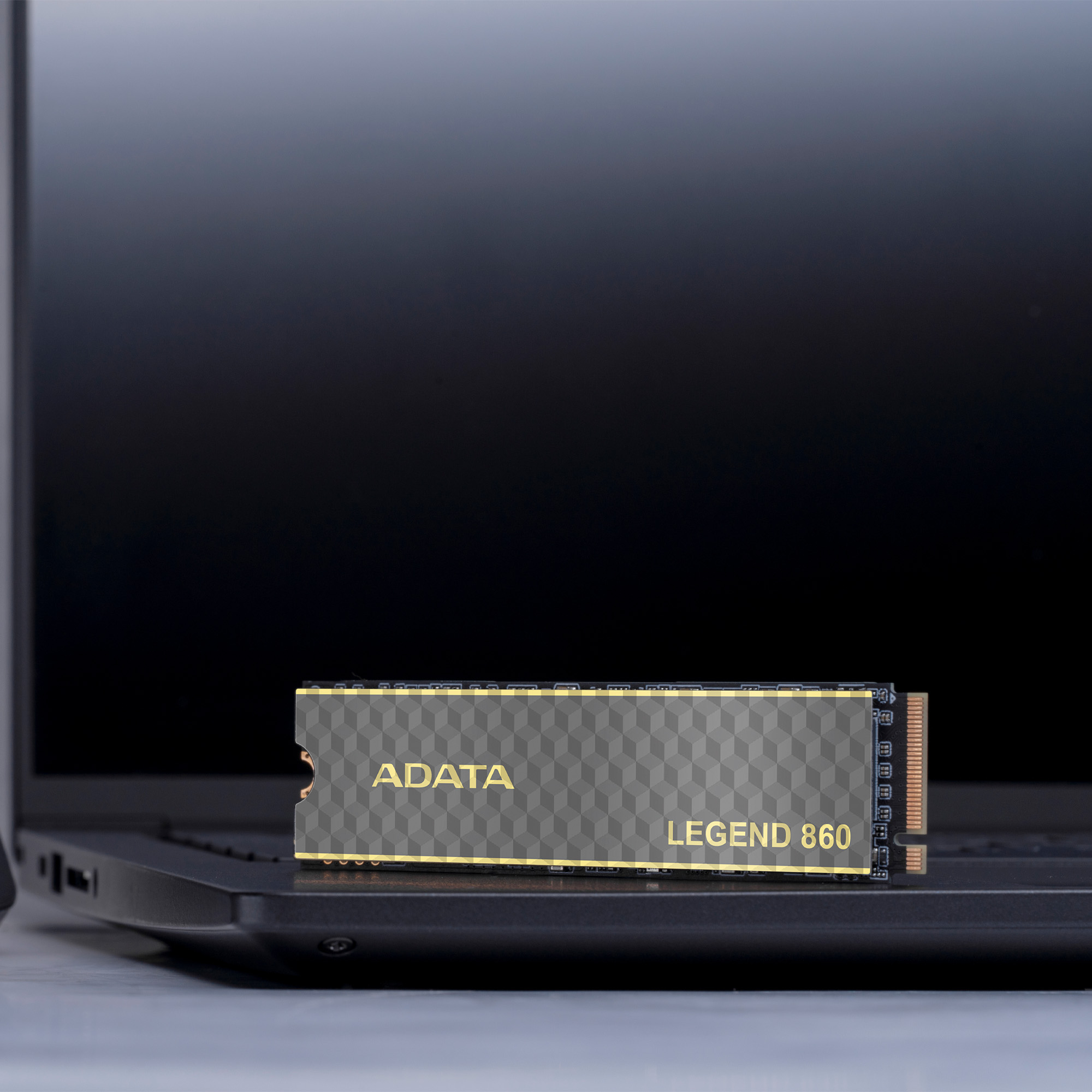 ADATA Legend 860 - SSD - 500 GB - intern - M.2 2280 - PCIe 4.0 x4 (NVMe)