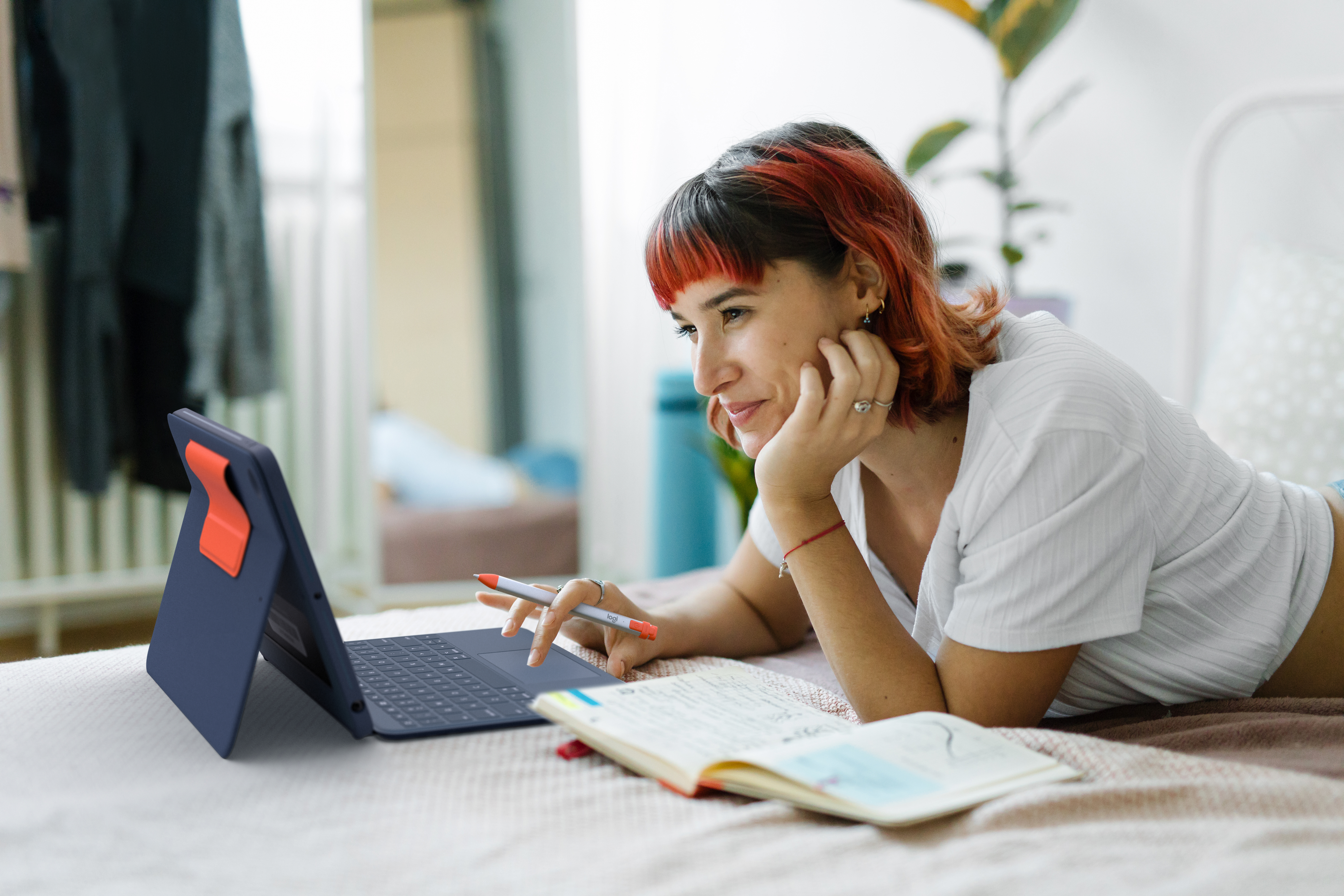 Logitech Rugged Combo 3 Touch for Education - Tastatur und Foliohülle - mit Trackpad - Apple Smart c