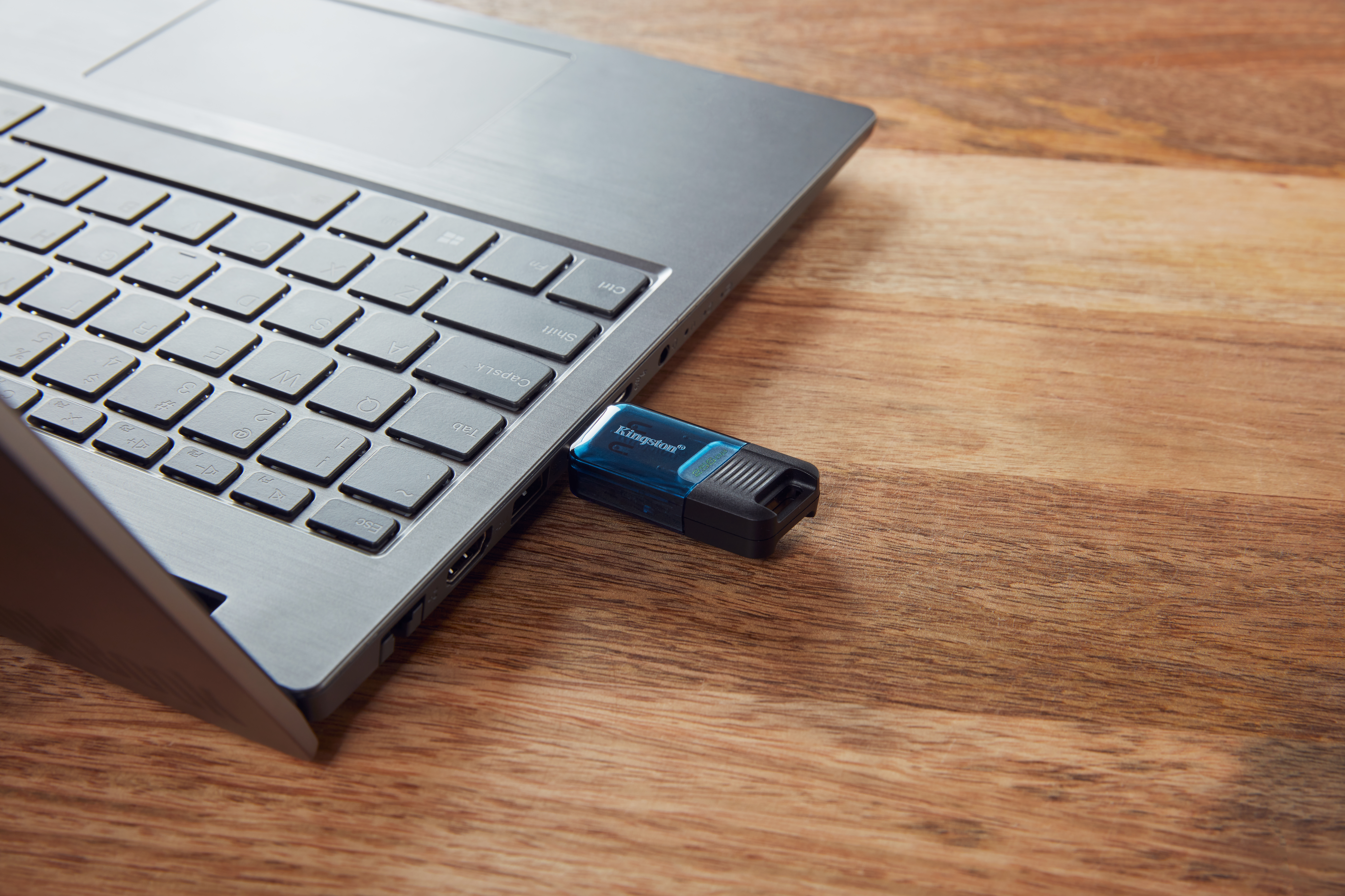 Kingston DataTraveler 80 M - USB-Flash-Laufwerk