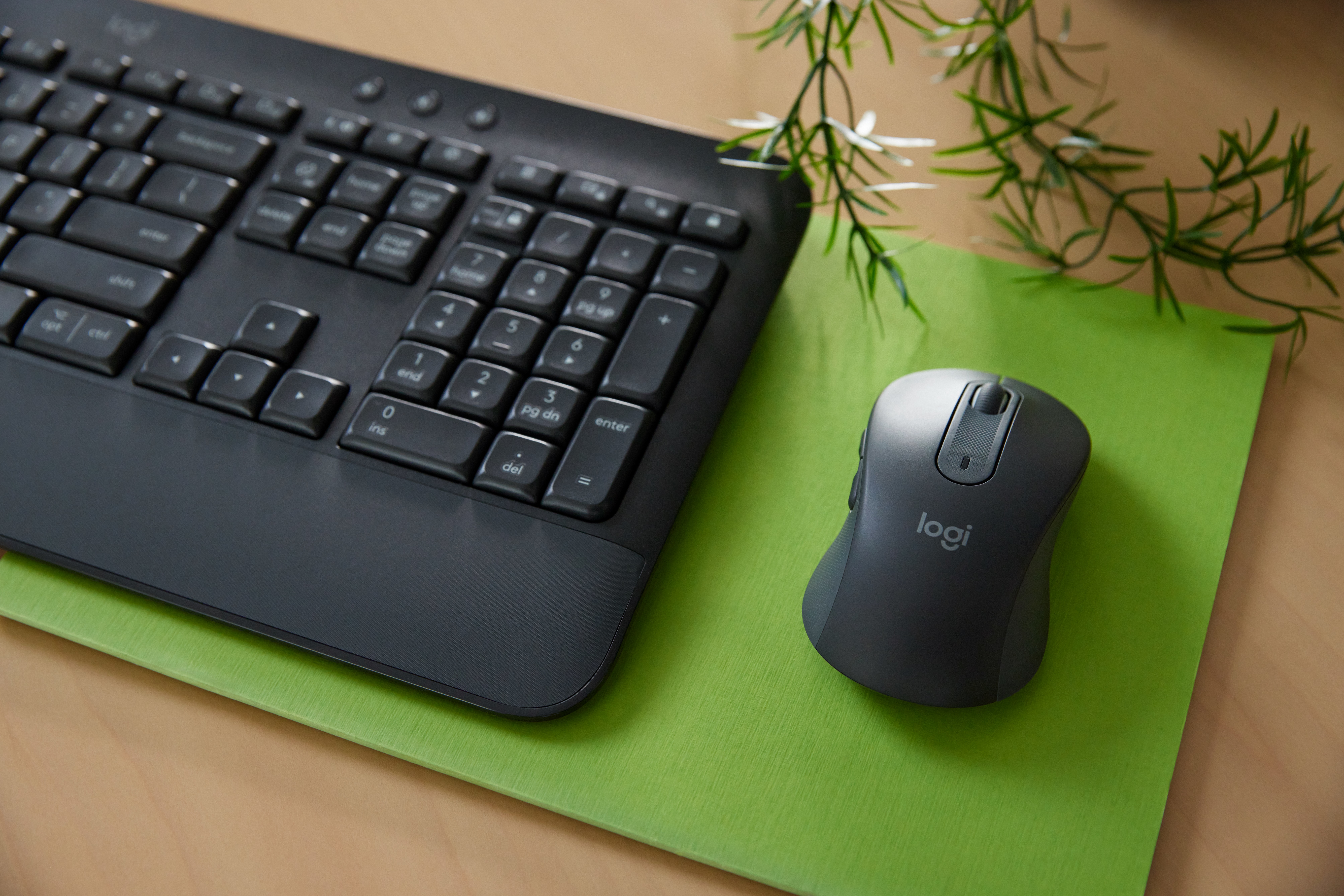Logitech Signature MK650 Combo for Business Graphite, Logi Bolt, USB/Bluetooth, DE