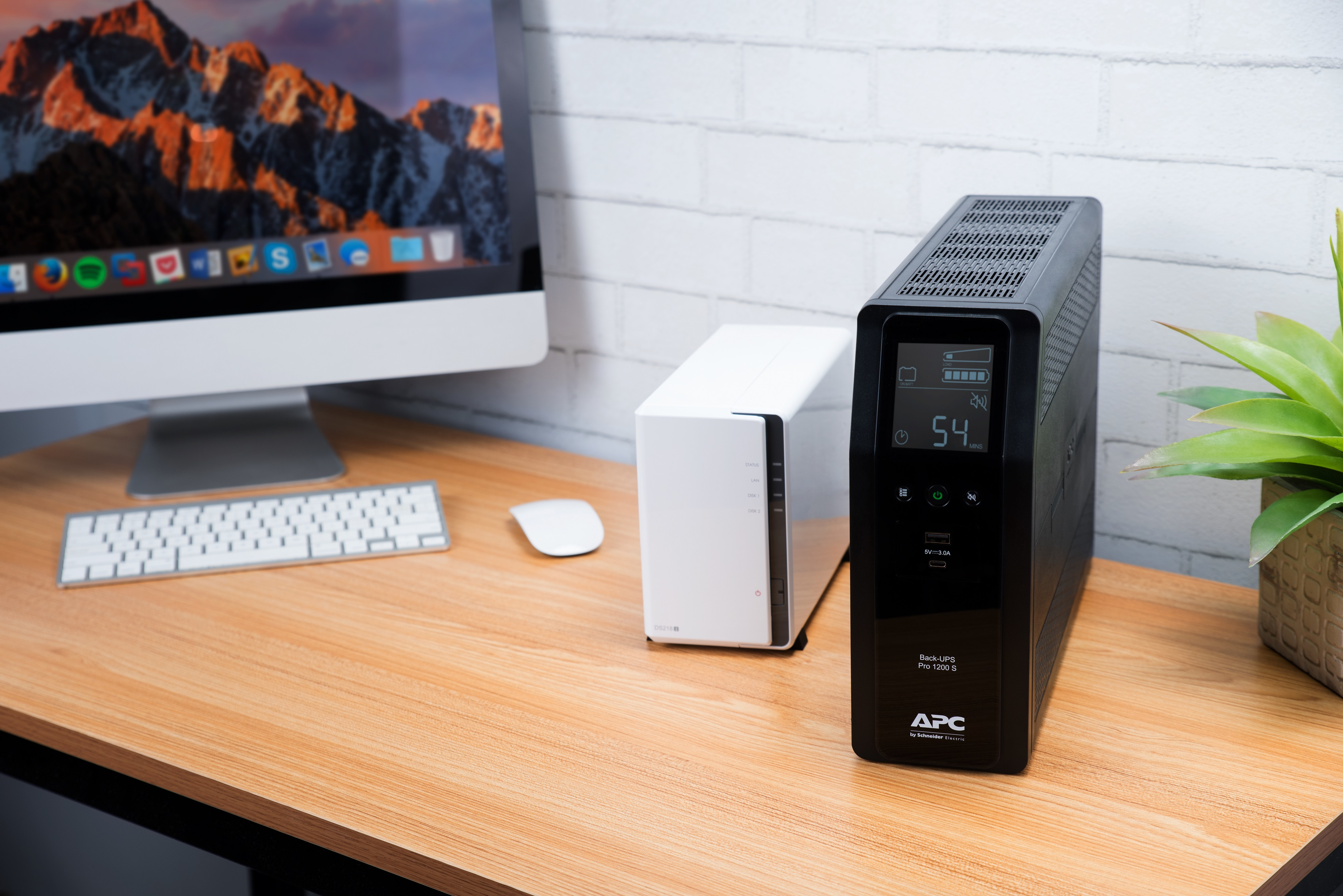 APC Back-UPS Pro BR1200SI - USV - Wechselstrom 220-240 V