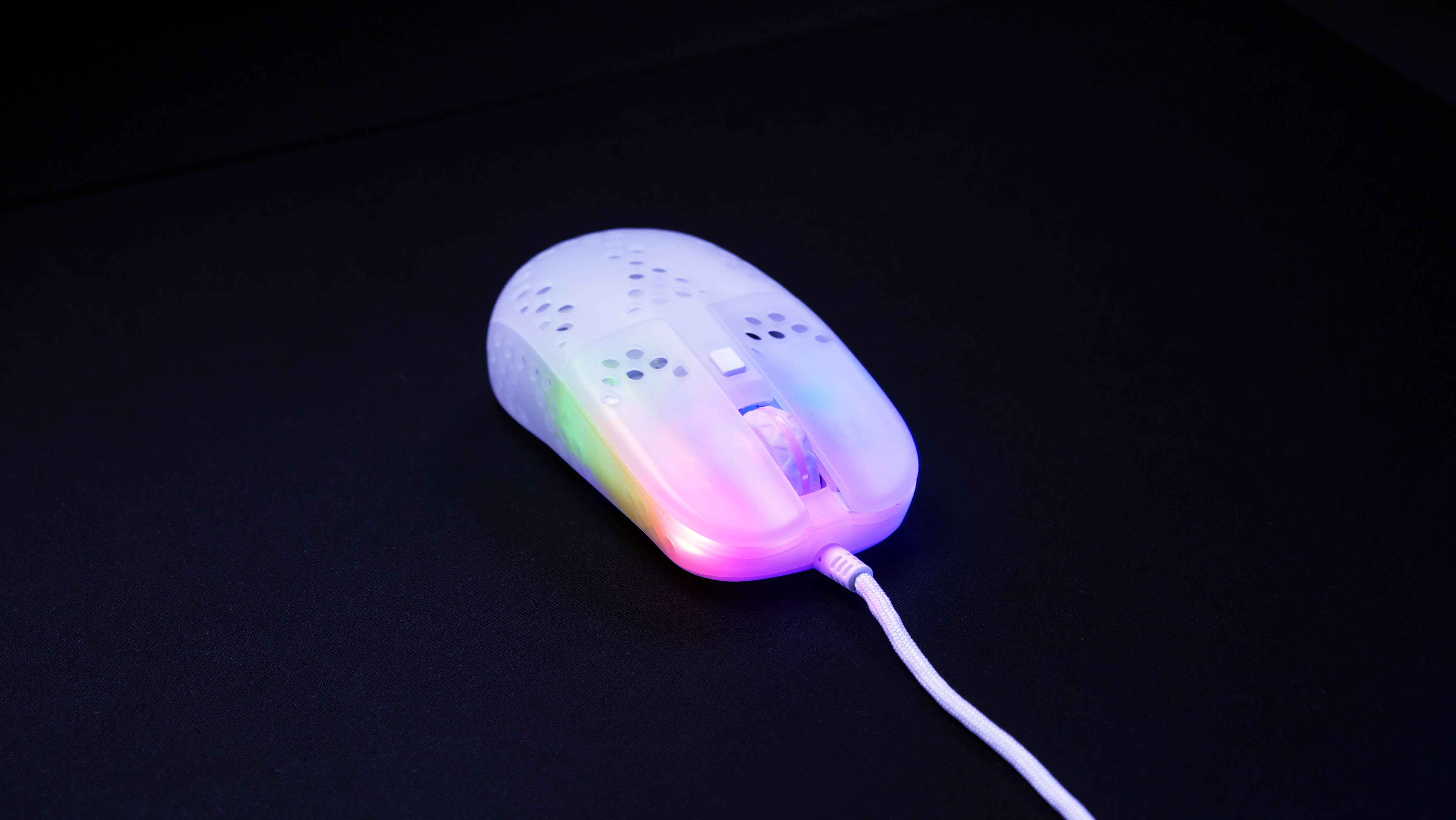 Xtrfy CHERRY XTRFY MZ1, Beidhändig, Optisch, USB Typ-A, 16000 DPI, Weiß