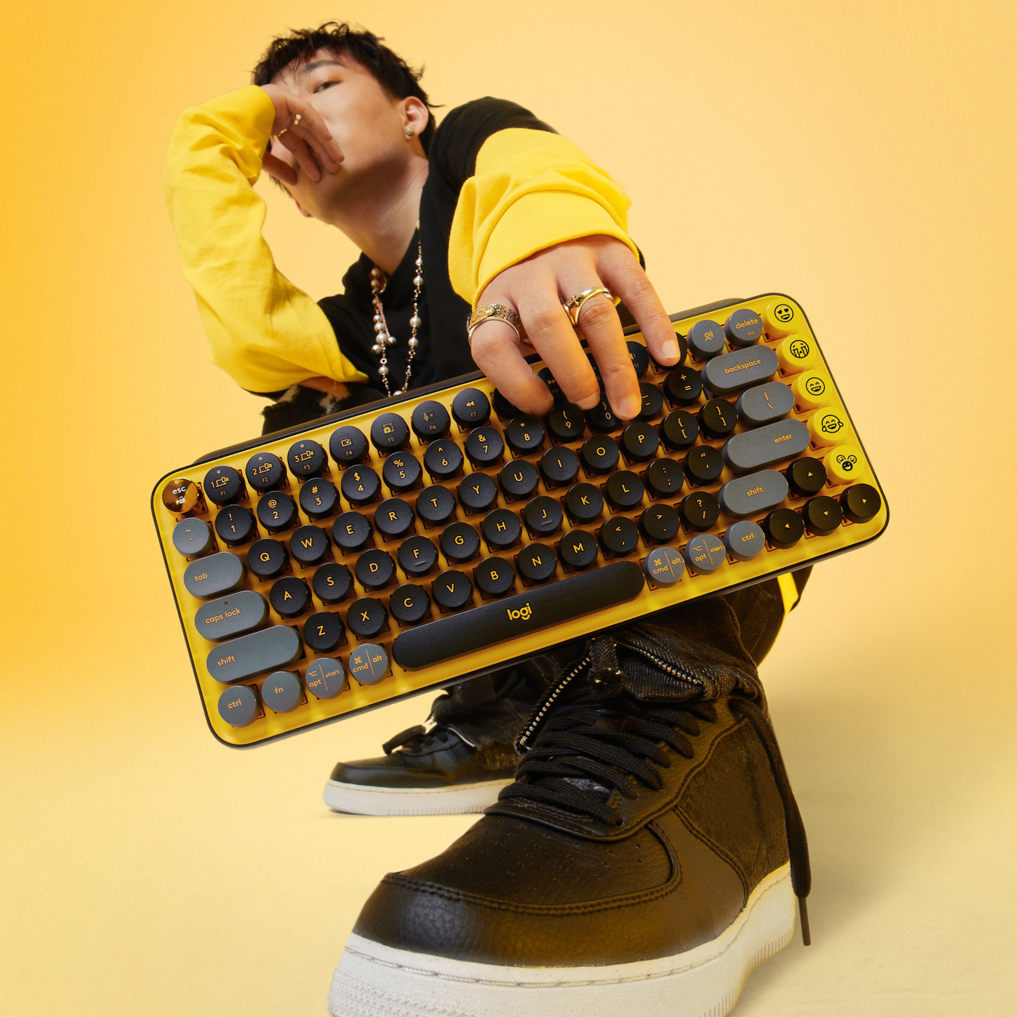 Logitech POP Keys Wireless Mechanical Keyboard With Emoji Keys, Mini, Kabellos, Bluetooth, Mechanisc