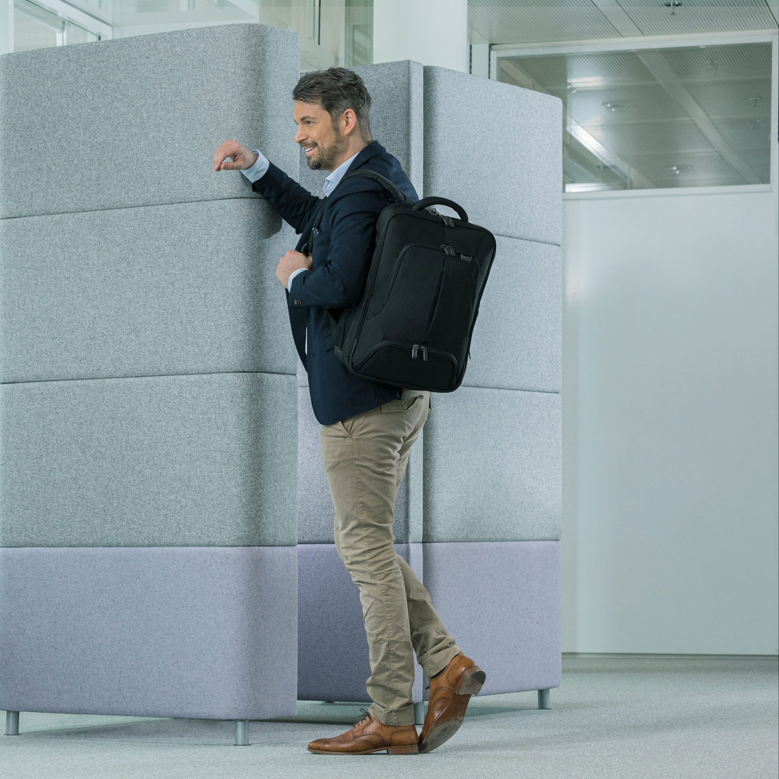 Dicota Eco Backpack PRO - Notebook-Rucksack - 35.8 cm