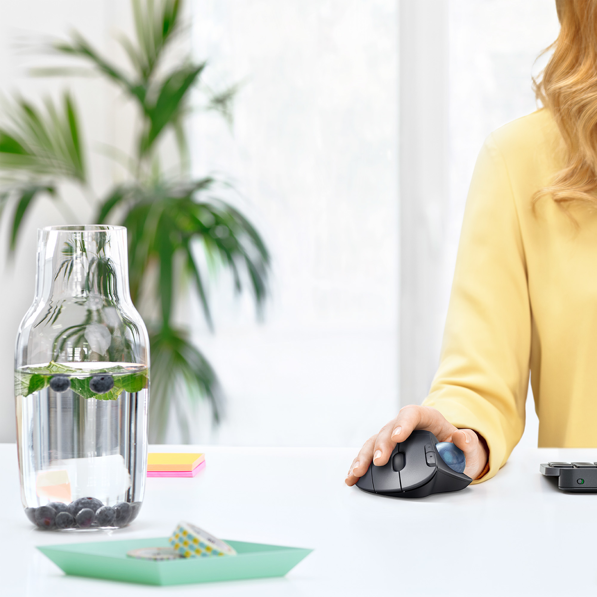 Logitech Ergo Series ERGO M575 - Trackball - optisch - 5 Tasten - kabellos - Bluetooth 5.0 LE, 2.4 G
