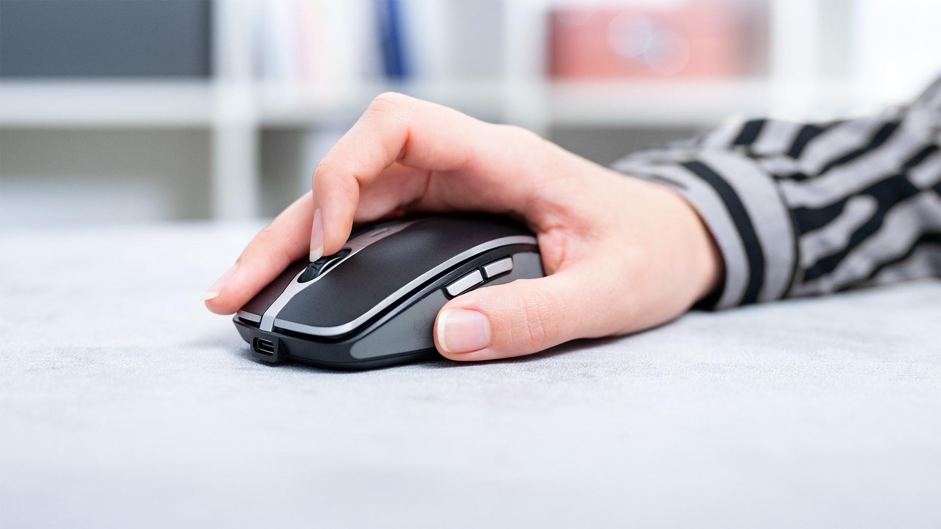 Cherry MW 9100 - Maus - 6 Tasten - kabellos - 2.4 GHz, Bluetooth 4.0 - kabelloser Empfänger (USB)
