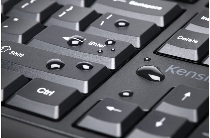 Kensington Pro Fit Low-Profile Desktop Set