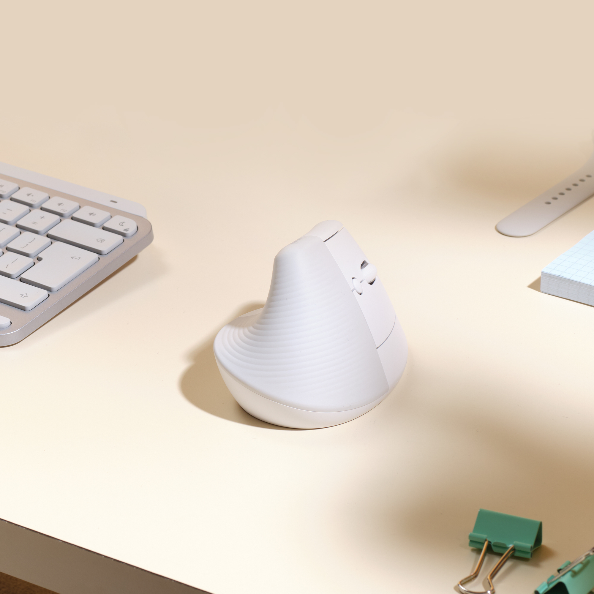 Logitech Lift for Mac Vertical Ergonomic Mouse, Off-White, Logi Bolt, USB/Bluetooth