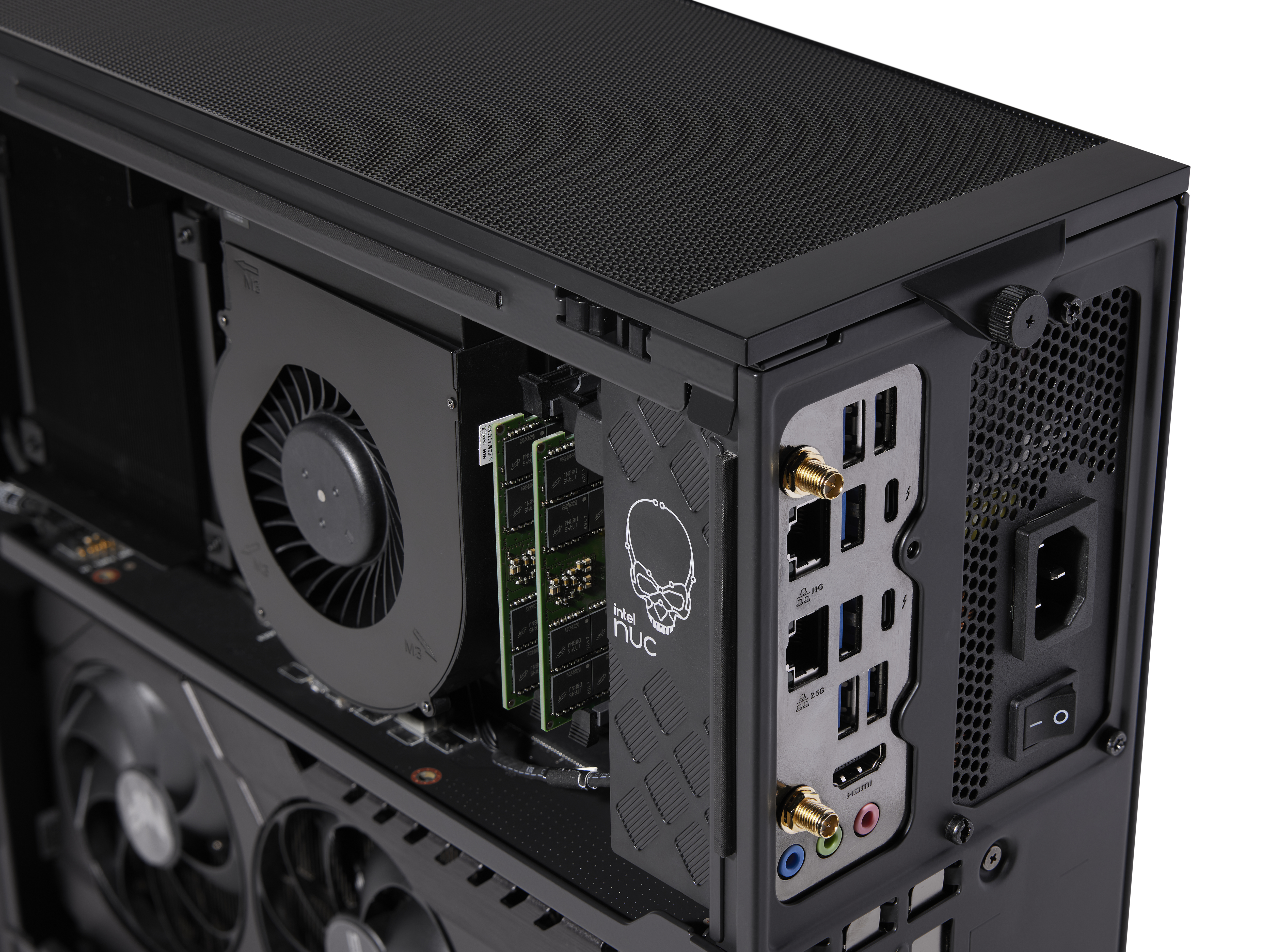 Intel NUC 13 Extreme Kit - NUC13RNGi5, Desktop, PC Barebone, Intel Z690, DDR5-SDRAM, PCI Express, Se