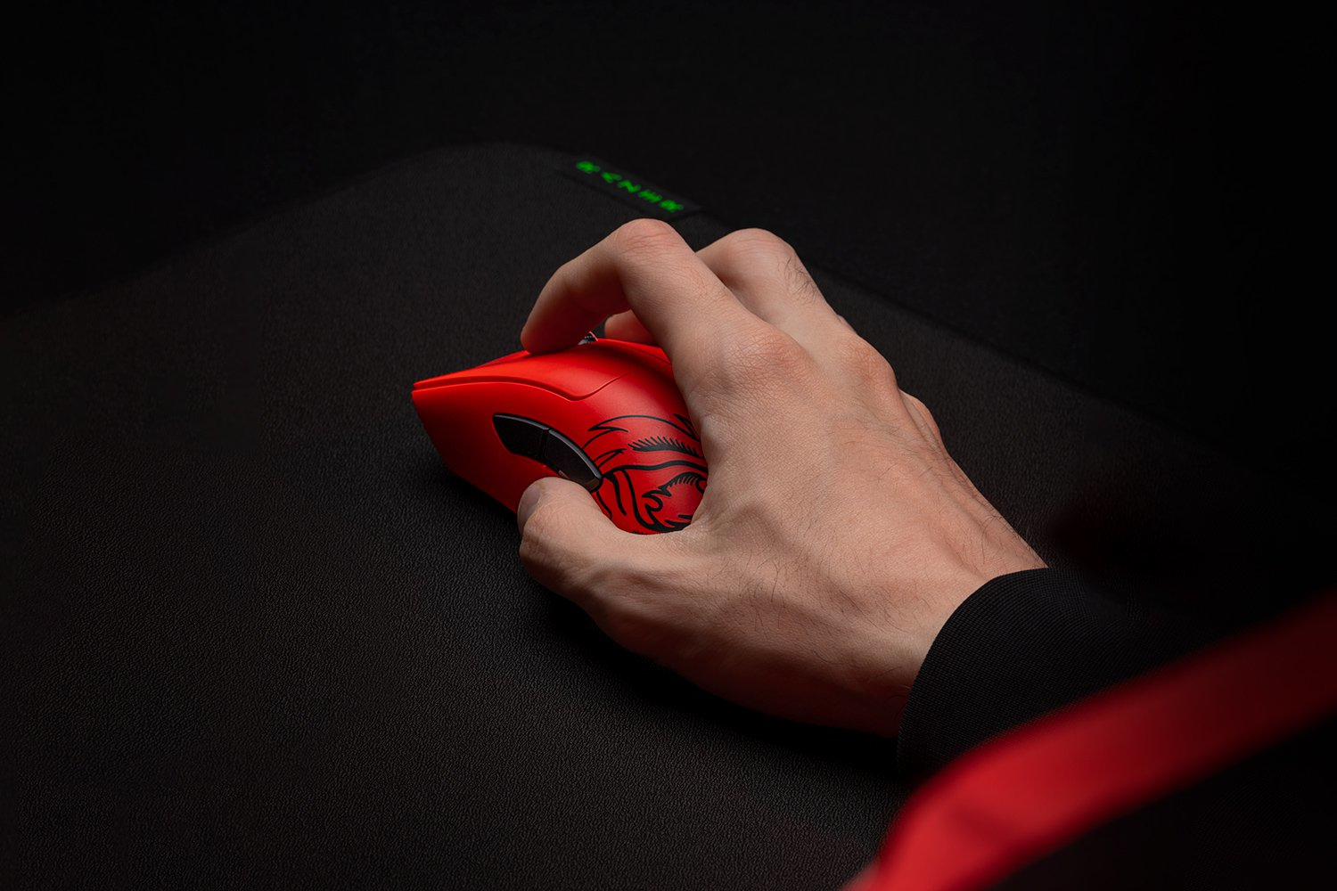 Razer DeathAdder V3 Pro - Maus - ultra-leicht, Esports - ergonomisch - Für Rechtshänder - optisch -