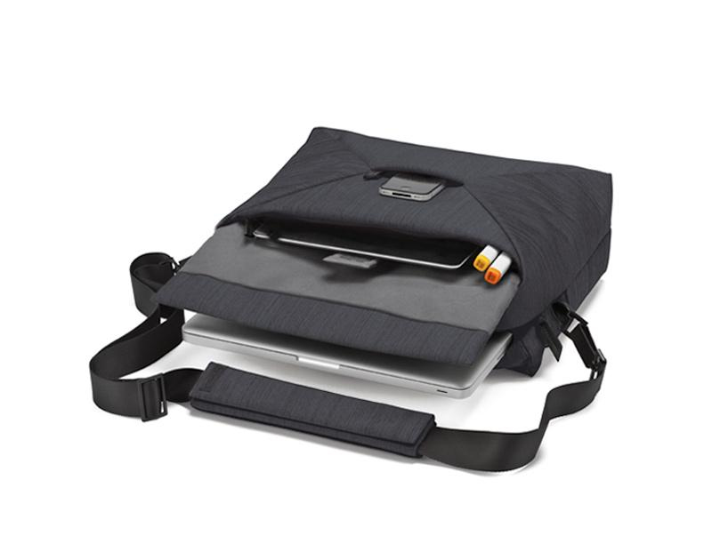 Dicota NB Code 27.9cm-33.0cm 11"-13" black - Tasche