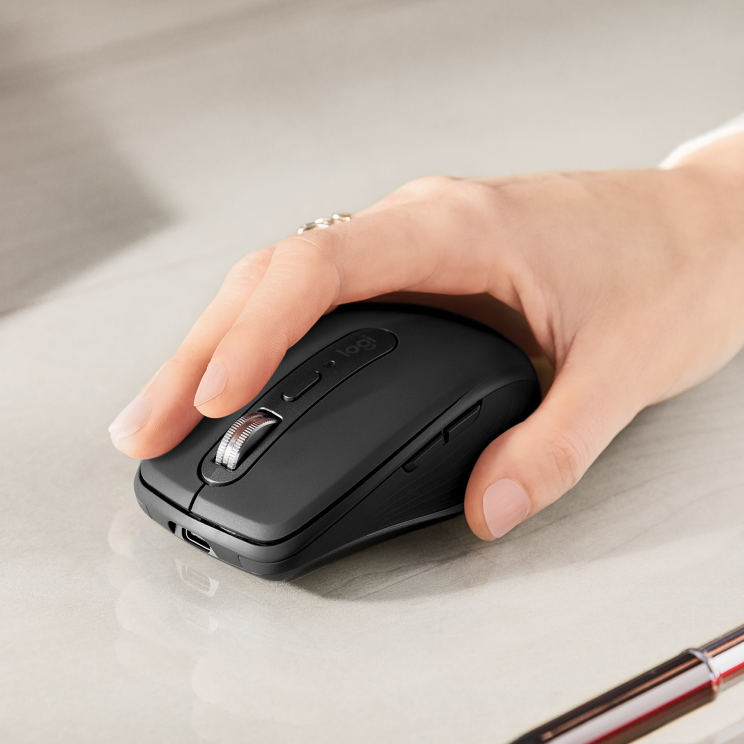 Logitech MX Anywhere 3 - Maus - Laser - 6 Tasten - kabellos - 2.4 GHz, Bluetooth - kabelloser Empfän
