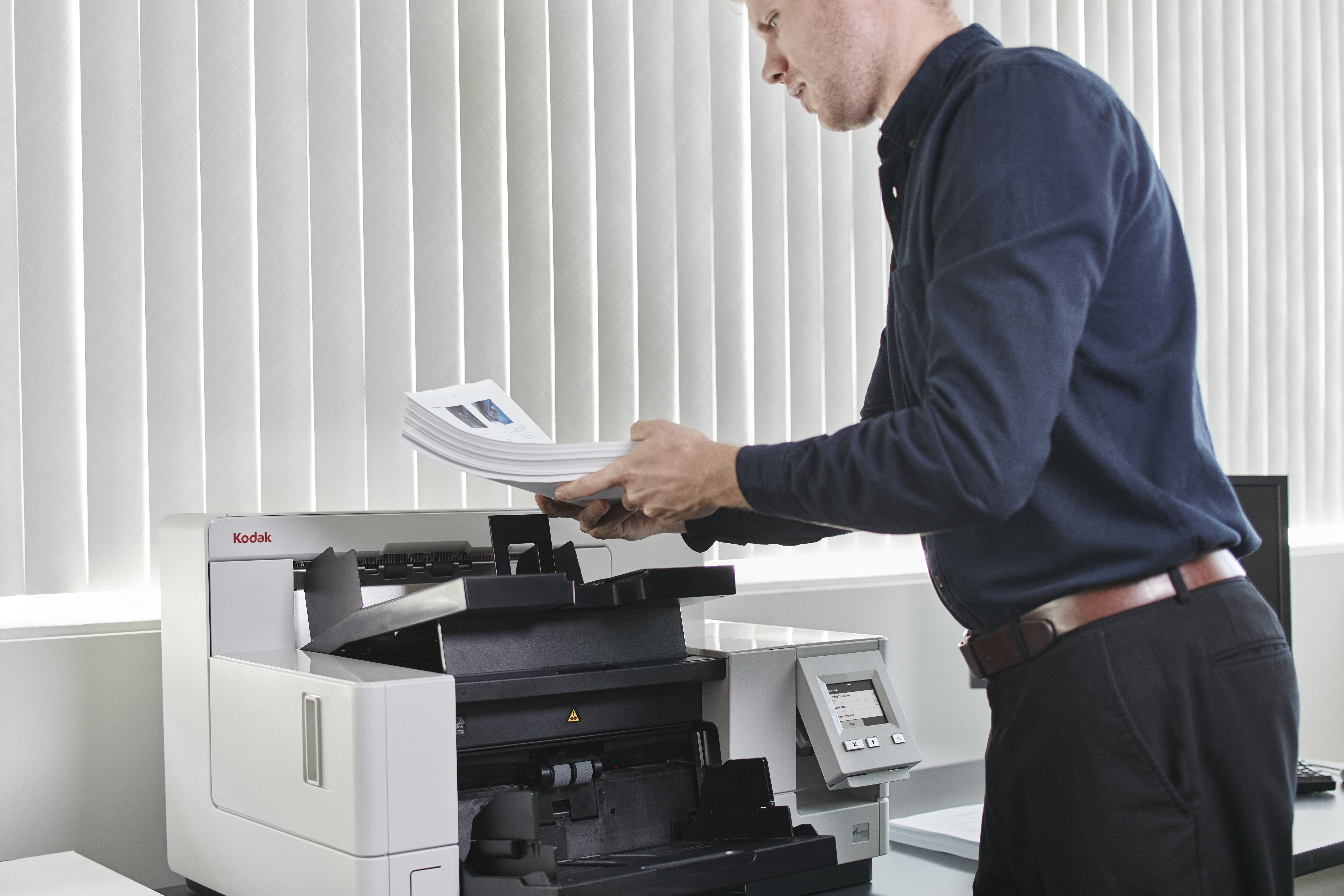 Kodak i5250V - Dokumentenscanner - CCD - 304.8 x 1000 mm - 600 dpi x 600 dpi - bis zu 150 Seiten/Min