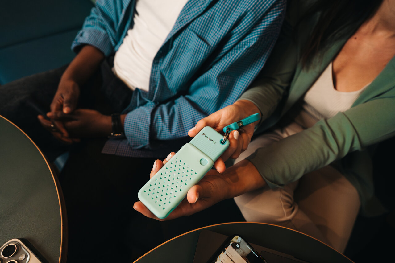 Verbatim Pocket SSD Summer Edition, blau, 2 TB, USB-C 3.1 (10Gb/s)