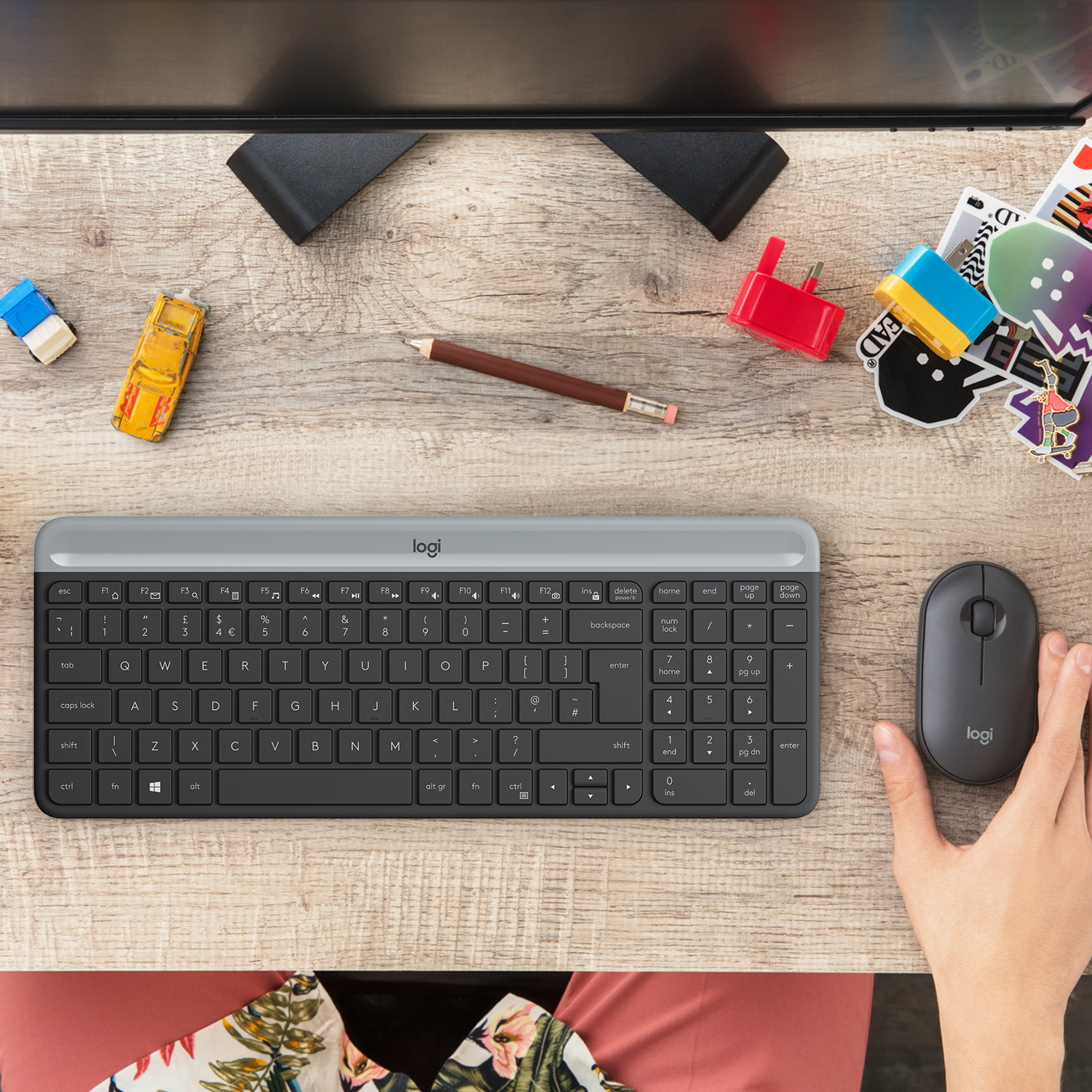 Logitech Slim Wireless Combo MK470 - Tastatur-und-Maus-Set