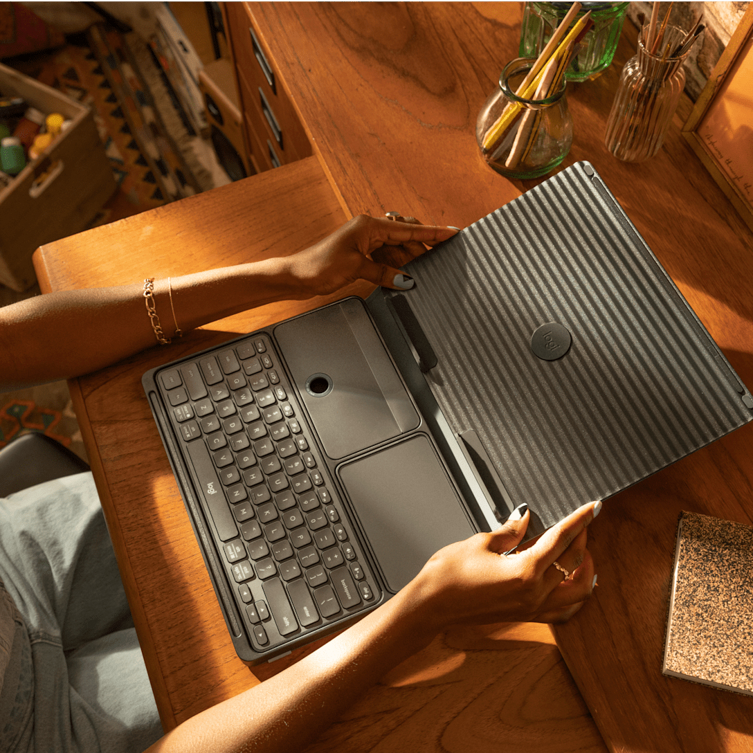 Logitech Casa Pop-Up Desk - Tastatur- und Touchpad-Set